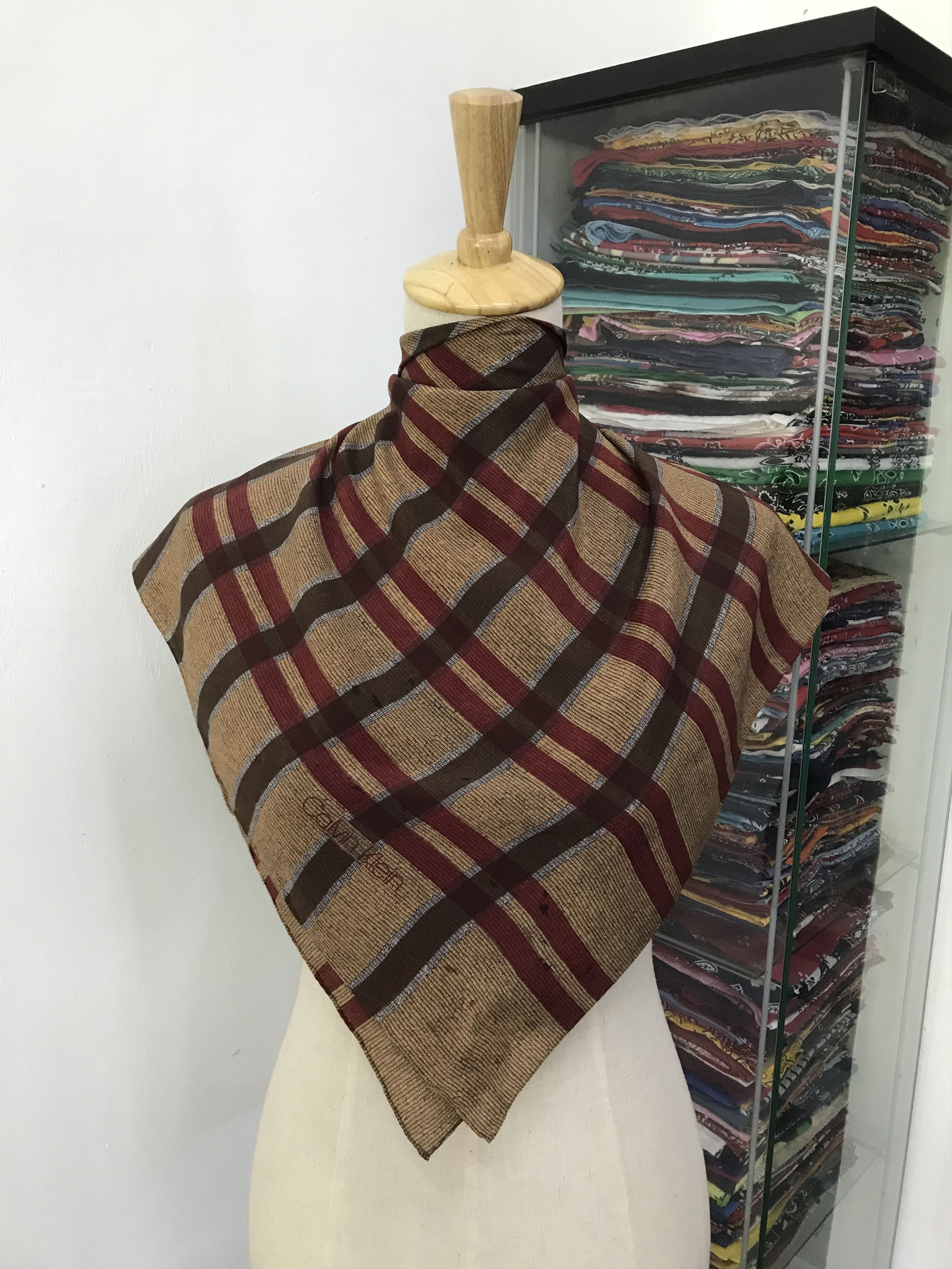 Calvin Klein Vintage Calvin Klein silk Scarf Size ONE SIZE - 1 Thumbnail