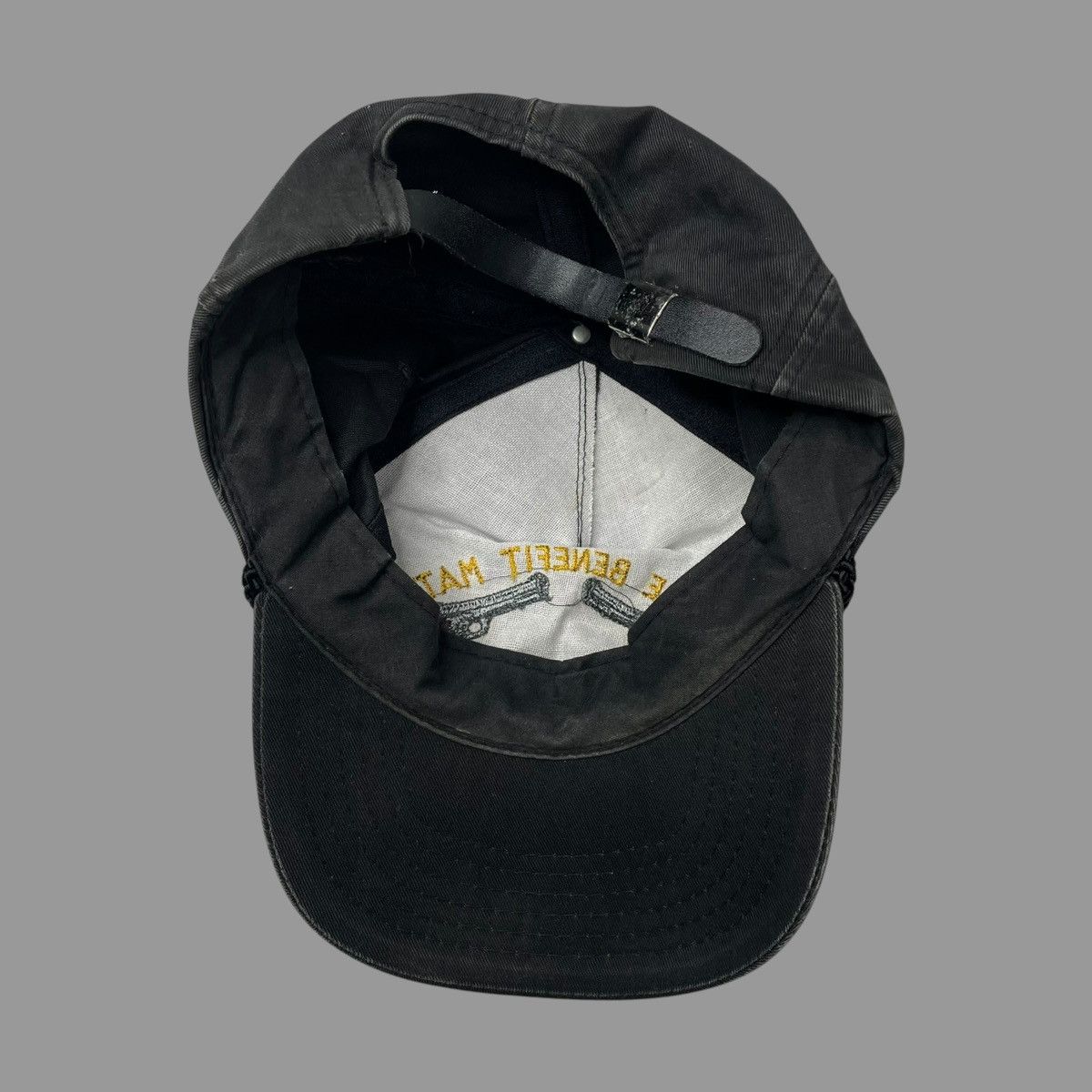 Vintage Vintage 1990s faded shooting pistol trucker hat Size ONE SIZE - 3 Thumbnail