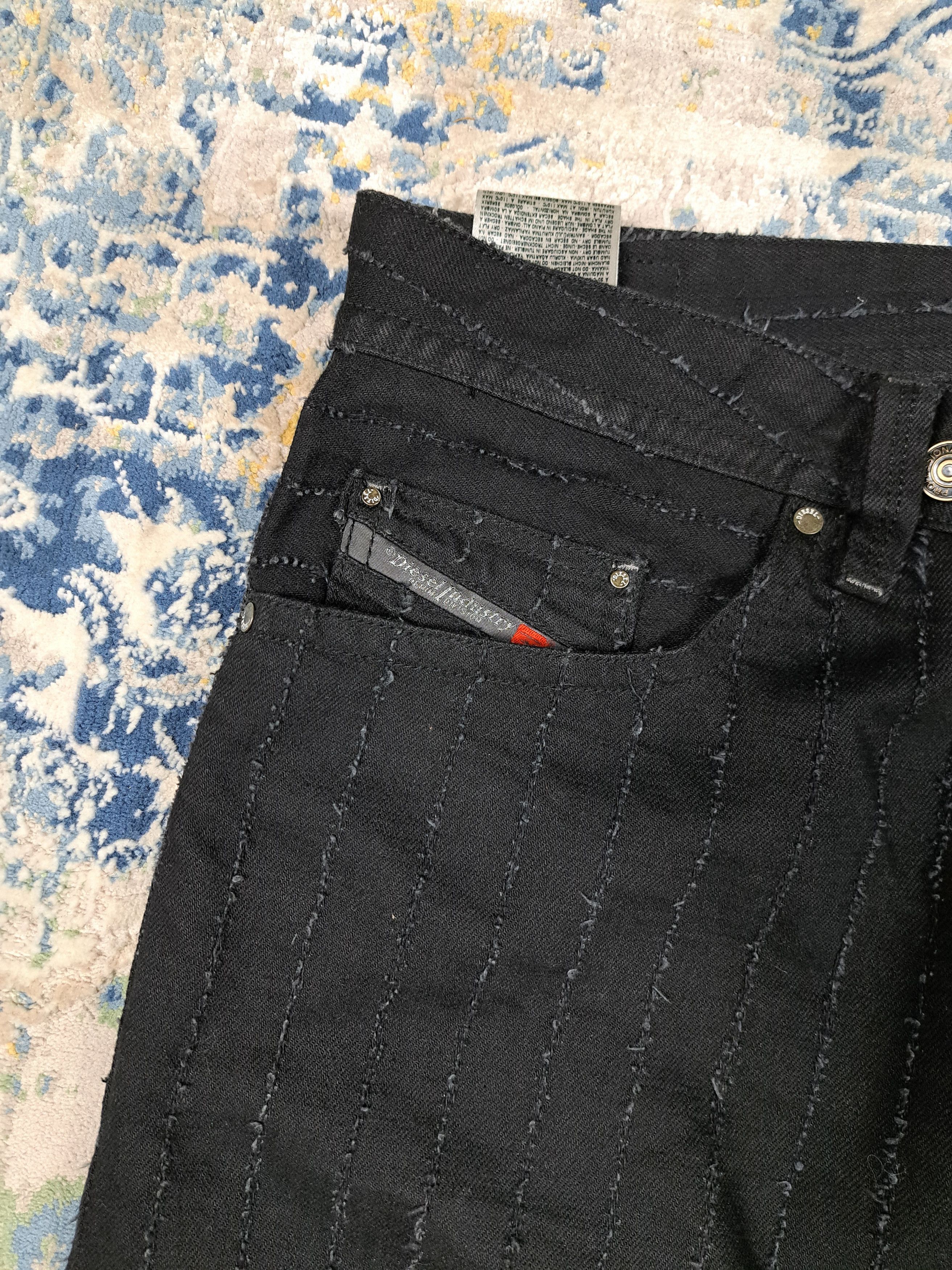 Diesel Diesel Thavar Made in Italy Distressed Denim Archive y2k Size US 36 / EU 52 - 3 Thumbnail