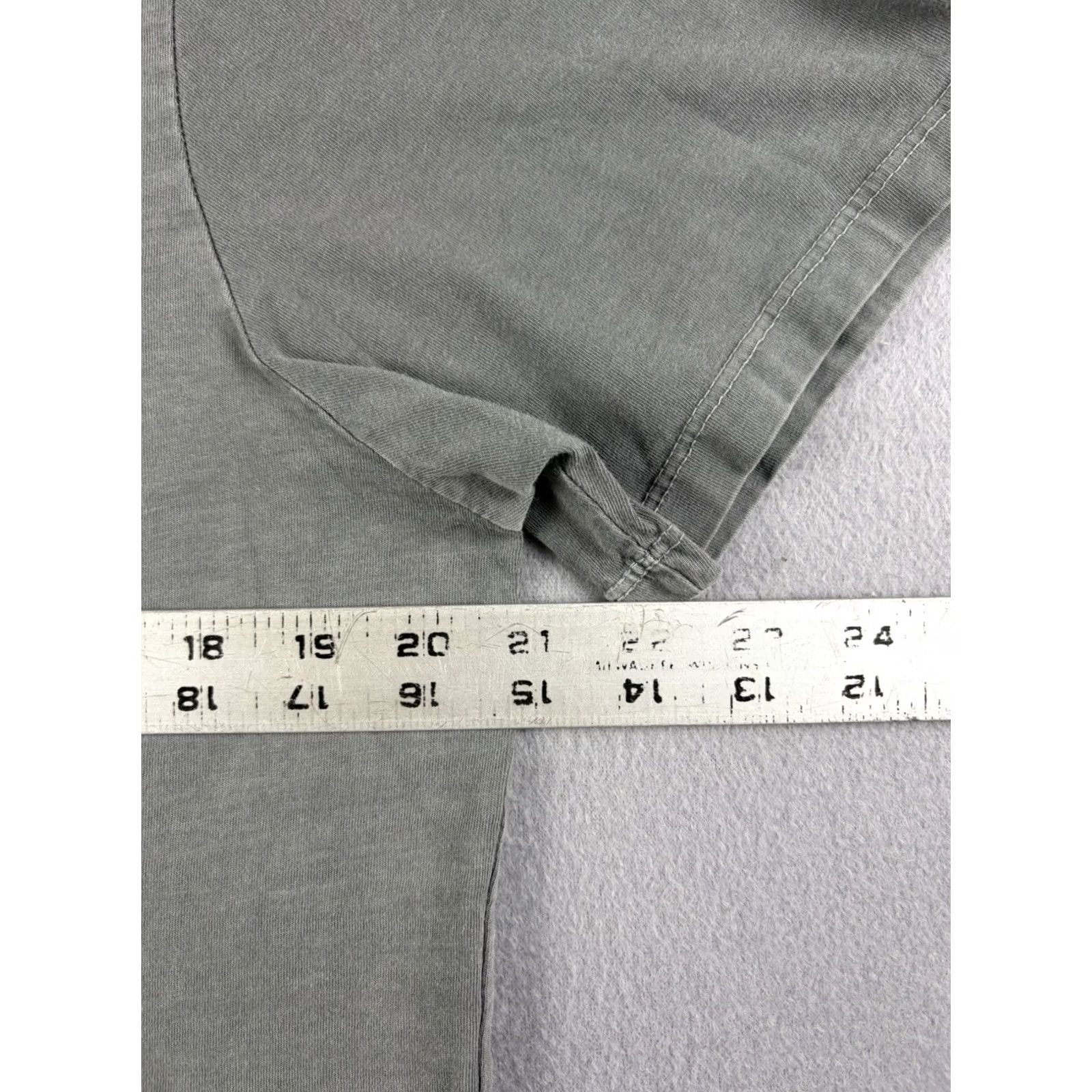 Buck Mason Buck Mason T Shirt Men’s Size M Gray Short Sleeve Crew Neck Curved Hem Solid Cotton Regular Size Type NS Size US M / EU 48-50 / 2 - 5 Thumbnail