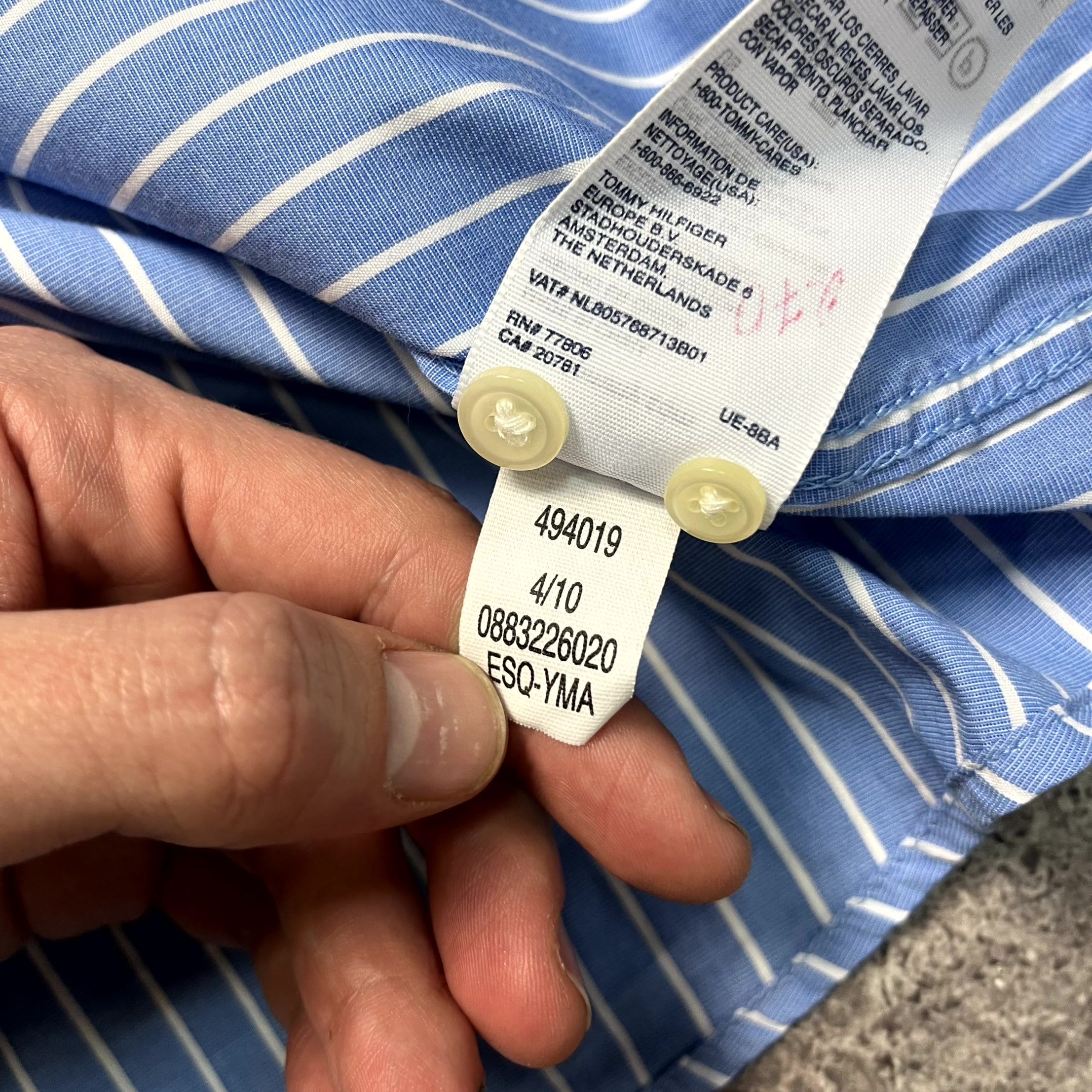 Tommy Hilfiger Tommy Hilfiger Blue Shirt Striped Button Down Cotton Size L Size US L / EU 52-54 / 3 - 10 Thumbnail