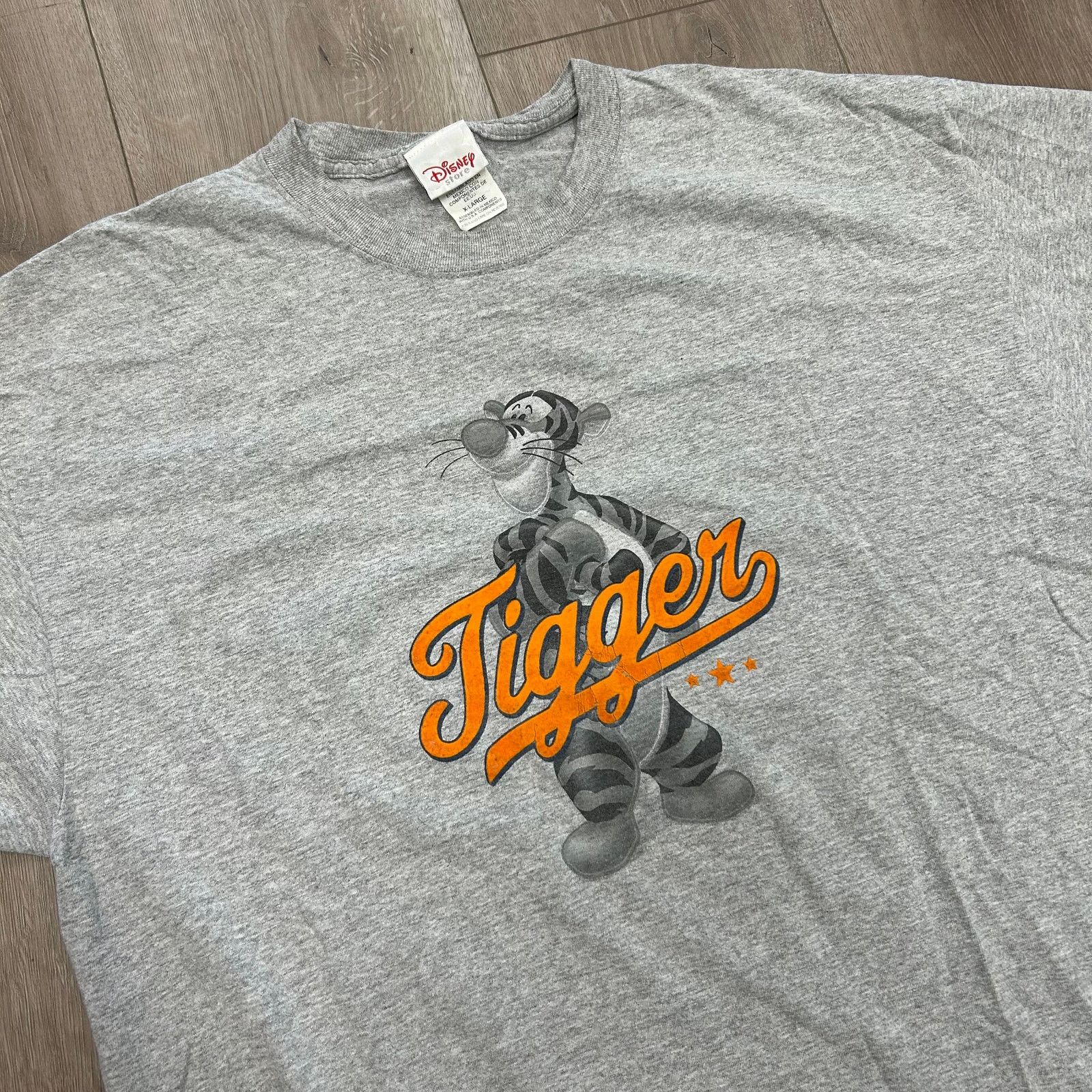 Disney Y2K Vintage DISNEY STORE Tigger Tee T Shirt size XL Gray B20 Size US XL / EU 56 / 4 - 2 Thumbnail