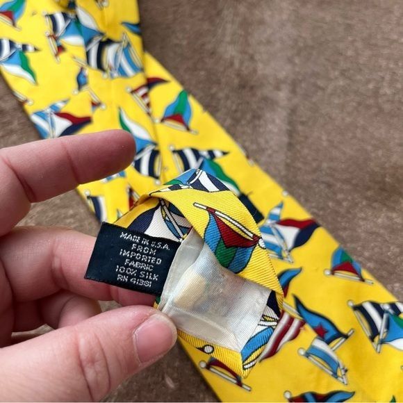 Polo Ralph Lauren × Vintage Polo by Ralph Lauren Yellow Silk Burgee Flags Nautical Tie V Size ONE SIZE - 4 Thumbnail