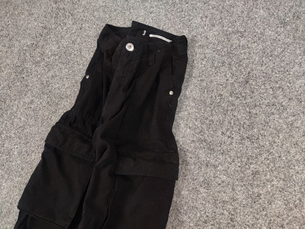 Japanese Brand Vintage Japanese Baggy Black Cotton Cargo Pants Y2K Style Size US 30 / EU 46 - 4 Thumbnail