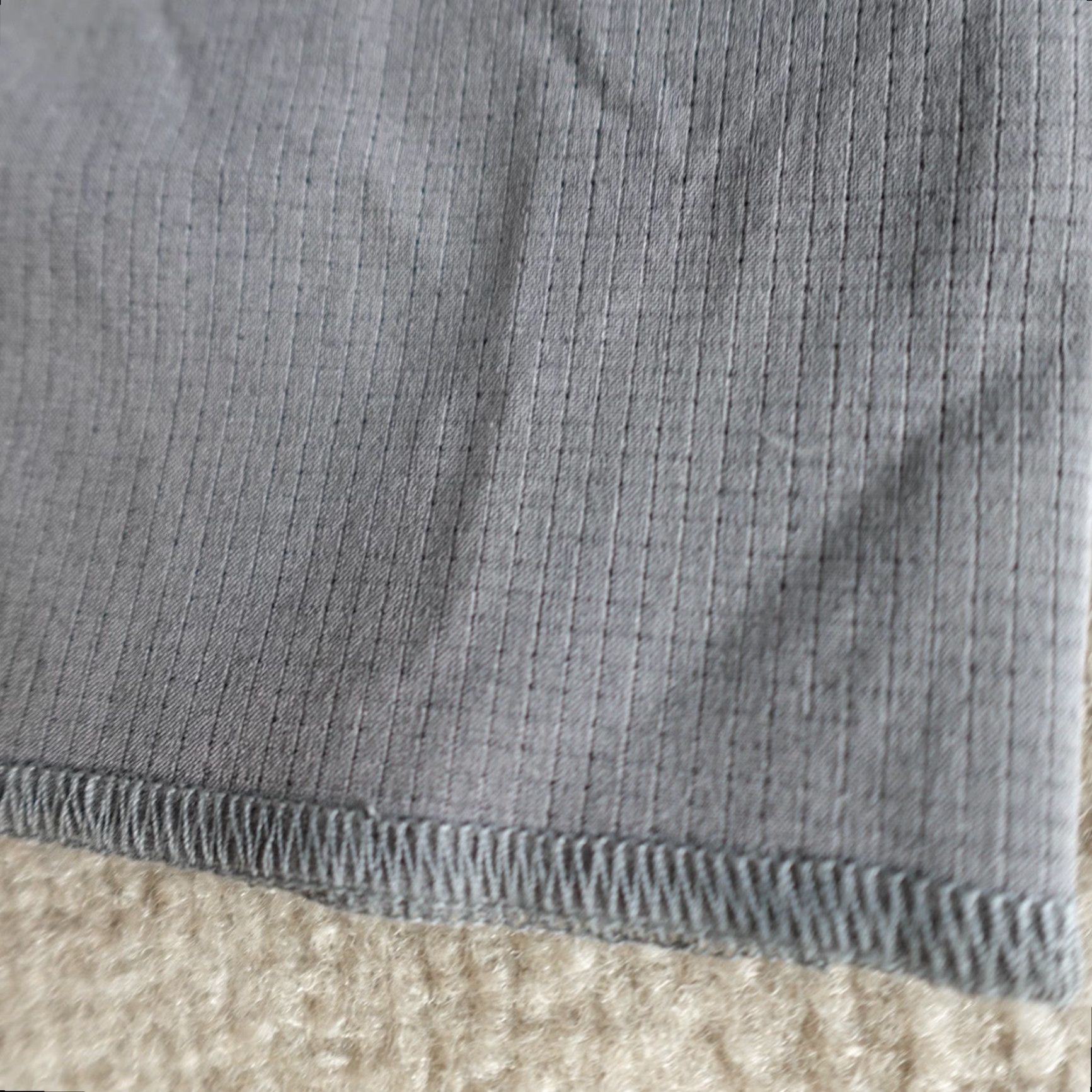 Under Armour Under Armour Pants 36 Gray Solid Loose Unhemmed NEW Mens Pants Gray 36 Inseam 36 Poly Blend Chino Regular Size US 36 / EU 52 - 4 Thumbnail