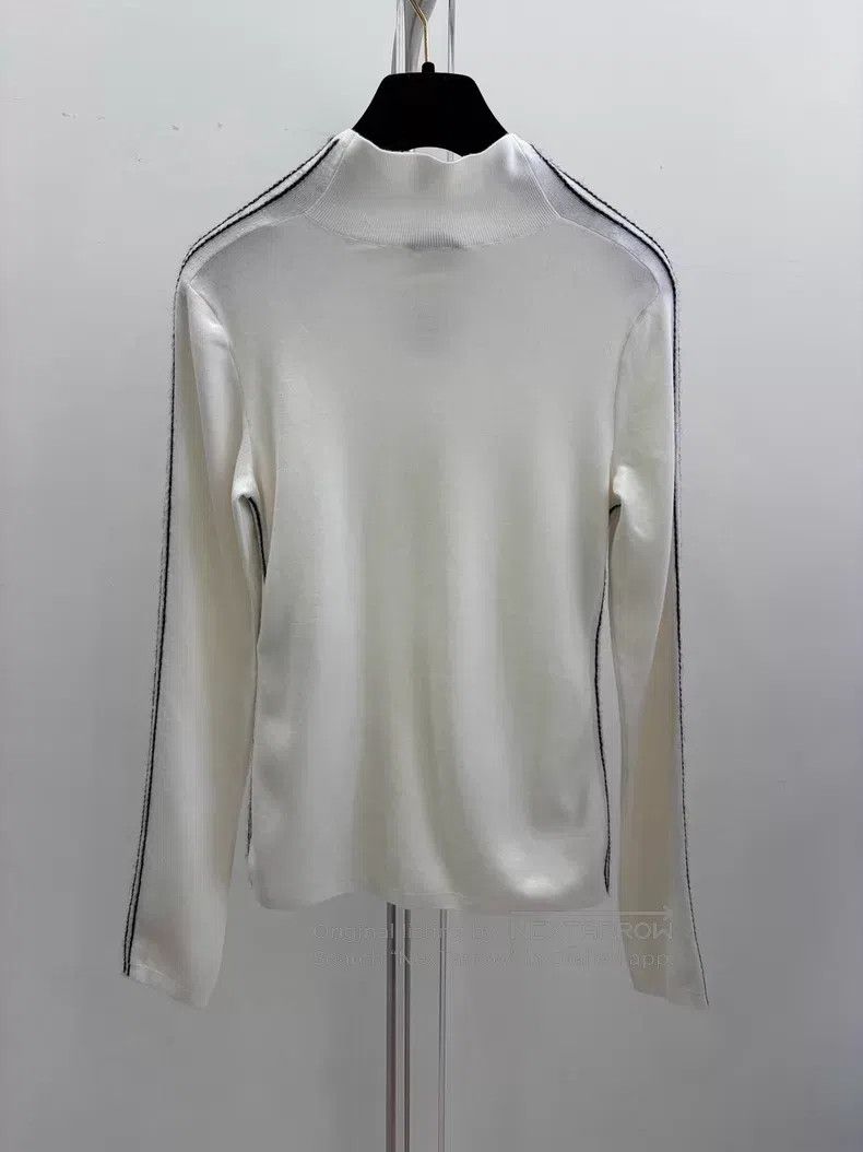 Chanel Chanel Ski series white undershirt Size S / US 4 / IT 40 - 2 Thumbnail