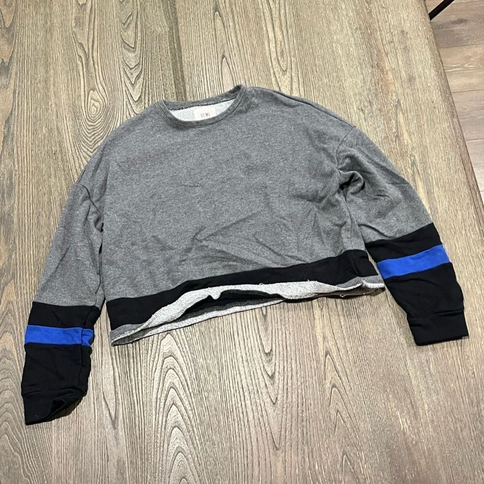 Fabletics Demi Lovato Fabletics Crop Odessa Sweater Sweatshirt SZ L Size L / US 10 / IT 46 - 1 Thumbnail