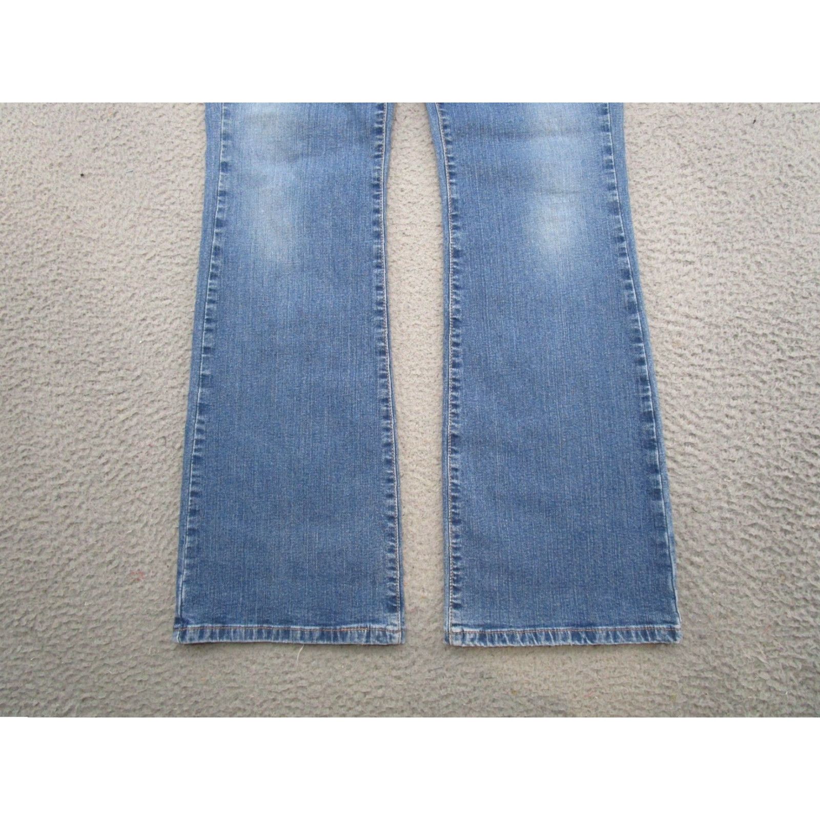 Levi's VTG Levi's Women Blue Denim Jeans Bootcut 8M 8 5-Pocket Style Western Size 30" / US 8 / IT 44 - 2 Thumbnail