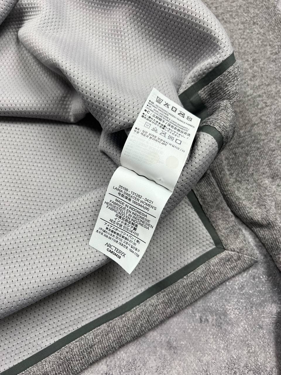 Arc'teryx Vintage Arc'teryx Sweatshirt GorpCore Small Logo Size M / US 6-8 / IT 42-44 - 7 Thumbnail