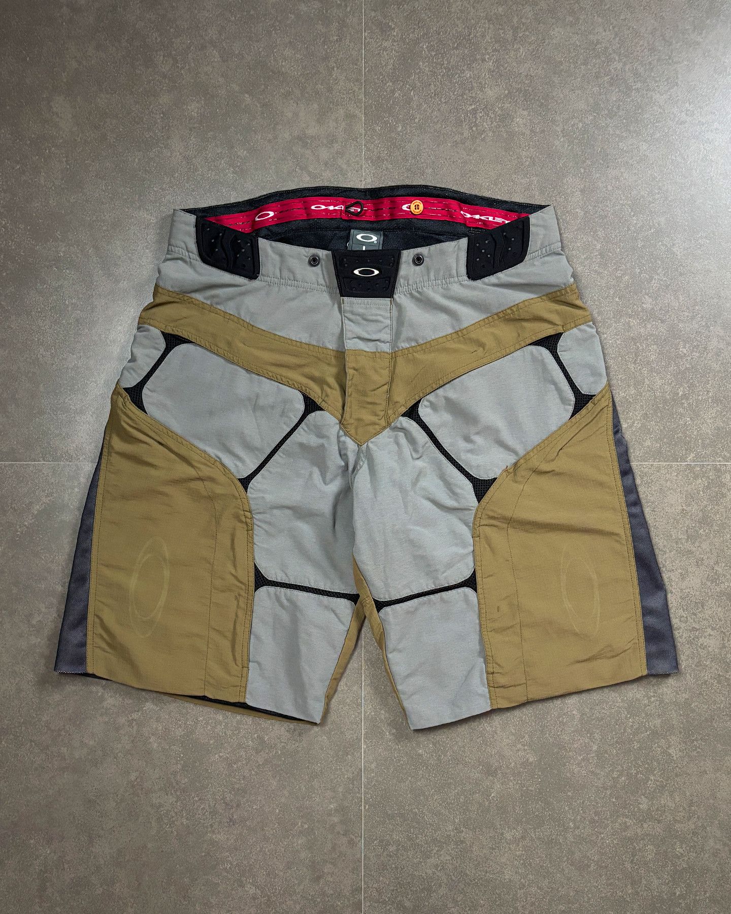 Oakley Oakley Software MTB Cycling Cargo Shorts Vintage Size US 34 / EU 50 - 1 Thumbnail