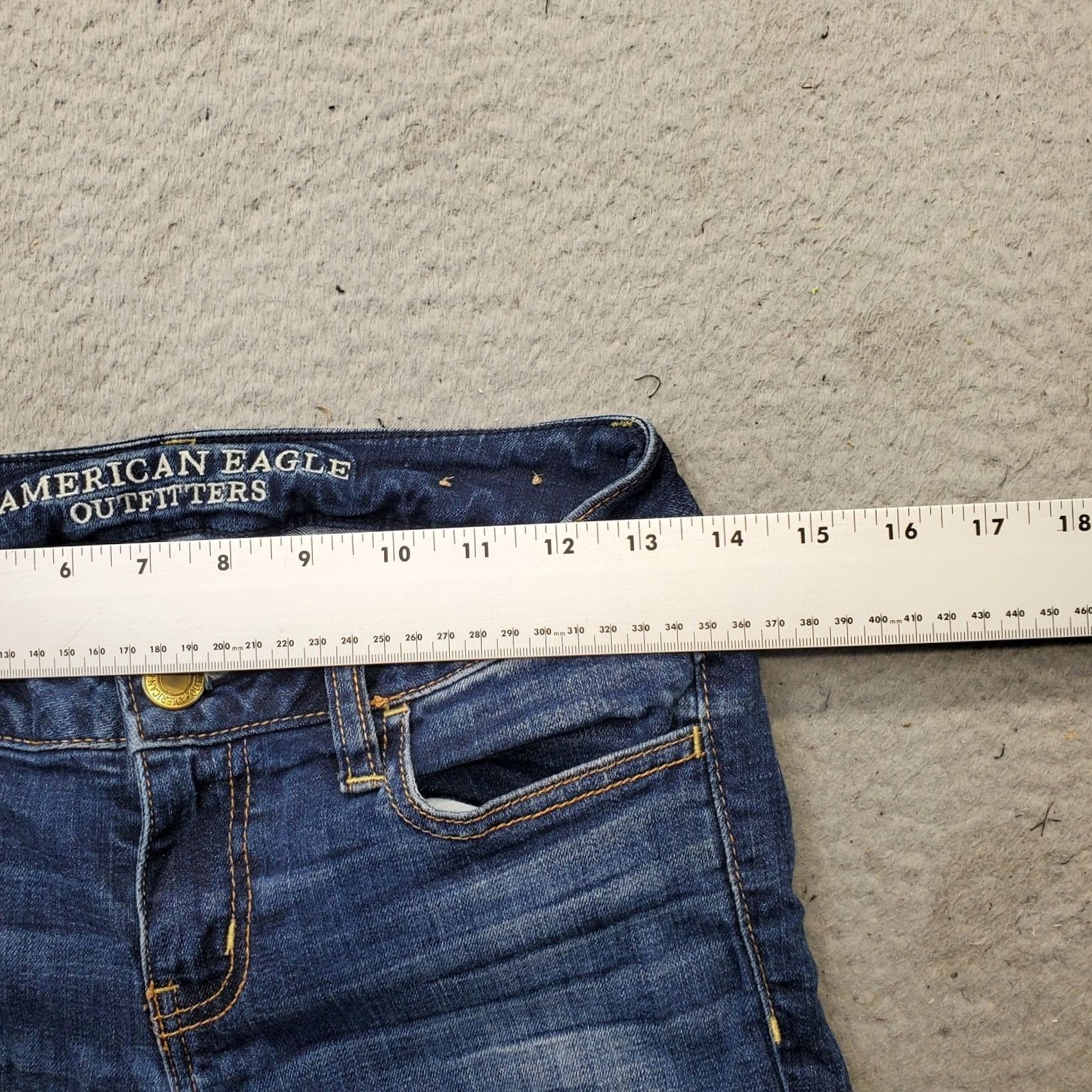 American Eagle Outfitters American Eagle Outfitters Jegging Jeans Womens 0 Blue Denim Whiskered 5-Pocket Jeans Womens Size 0 Blue Denim 5-Pocket Stretch Regular Mens, Womens Size 25" / US 0 / IT 36 - 6 Thumbnail