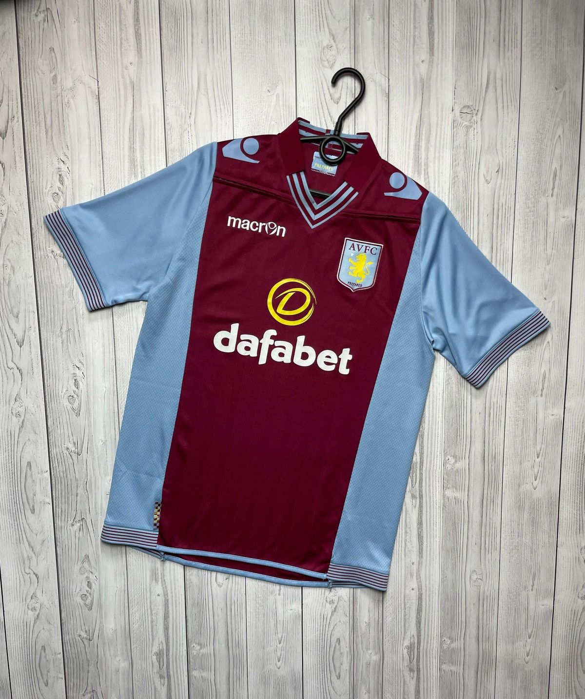Vintage Vintage Aston Villa Soccer Jersey size L logo Size US L / EU 52-54 / 3 - 1 Thumbnail