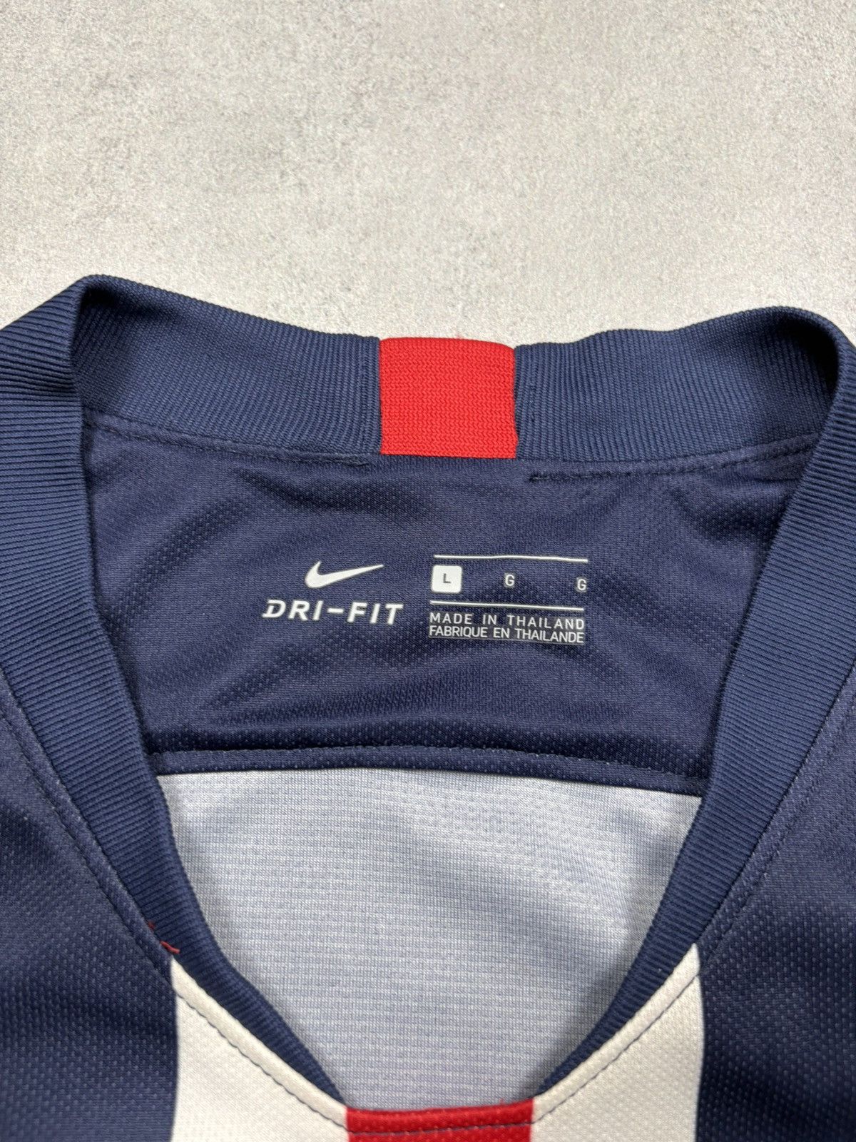 Nike Nike Paris Saint Germain PSG 2019/2020 Home Jersey Shirt L Size US L / EU 52-54 / 3 - 10 Thumbnail