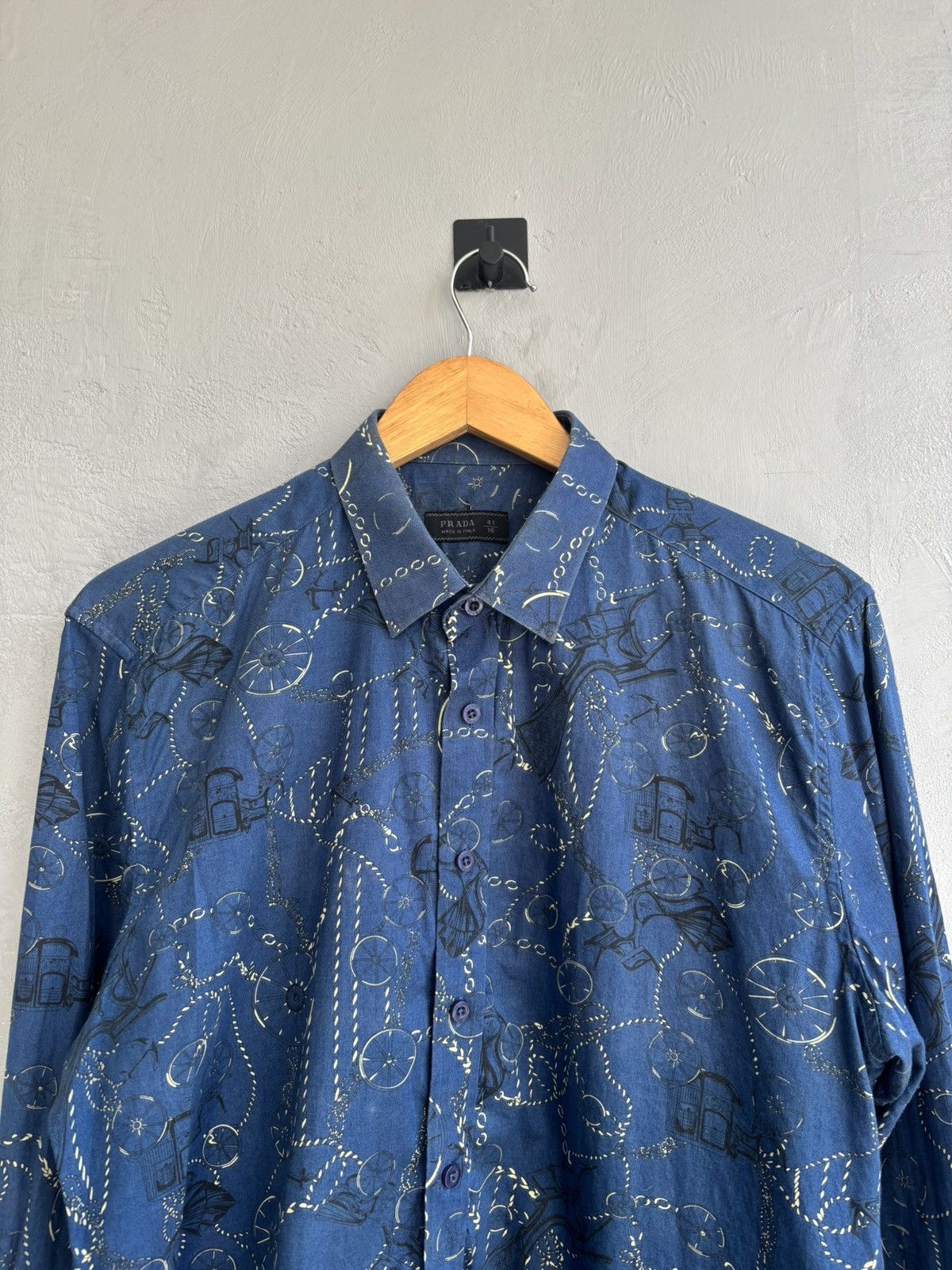 Prada Prada SS2014 embroidery button up shirt Size US M / EU 48-50 / 2 - 3 Thumbnail