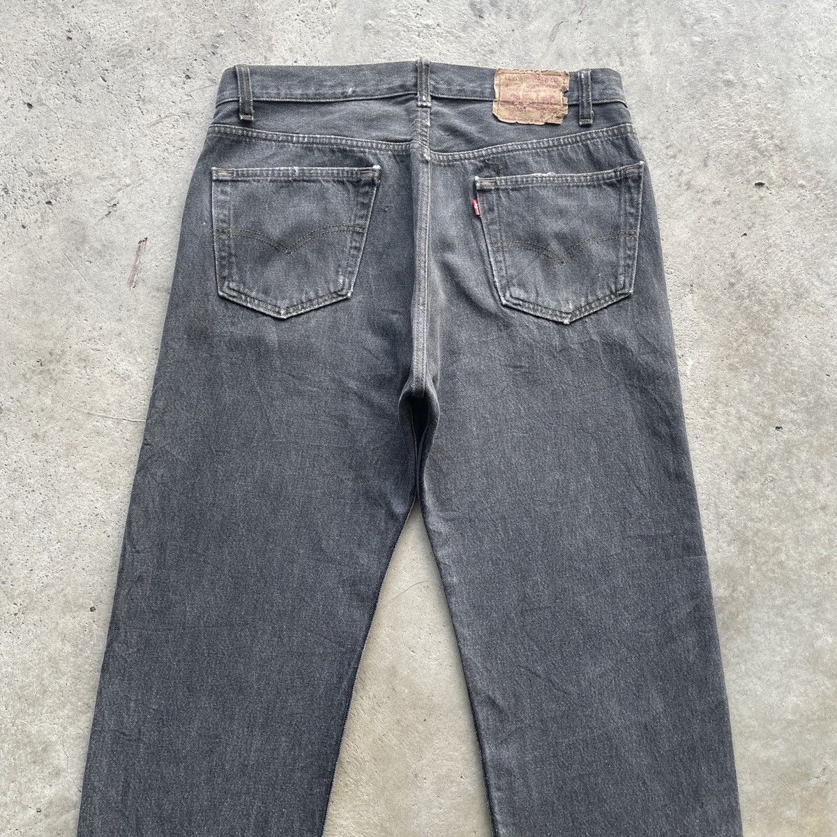 Levi's Vintage Clothing 90s Vintage Levi’s 501 USA Black Faded Jeans Pants W34x29 Size US 34 / EU 50 - 10 Thumbnail