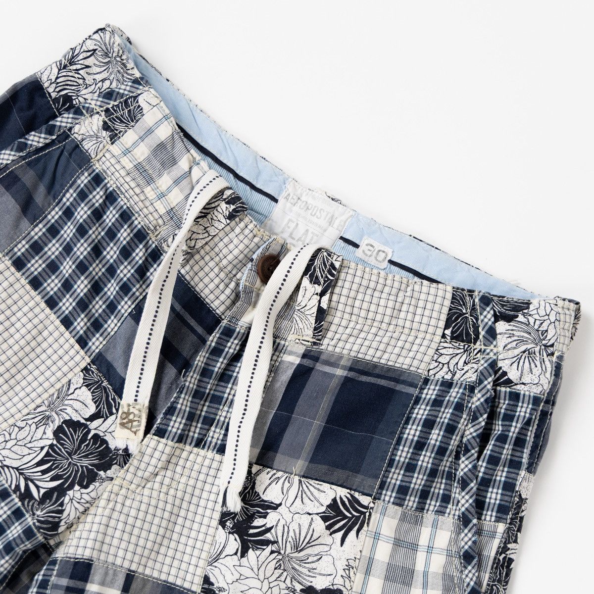 Aeropostale Aeropostale Mens Patchwork Plaid Floral Shorts Blue White Size US 30 / EU 46 - 3 Thumbnail