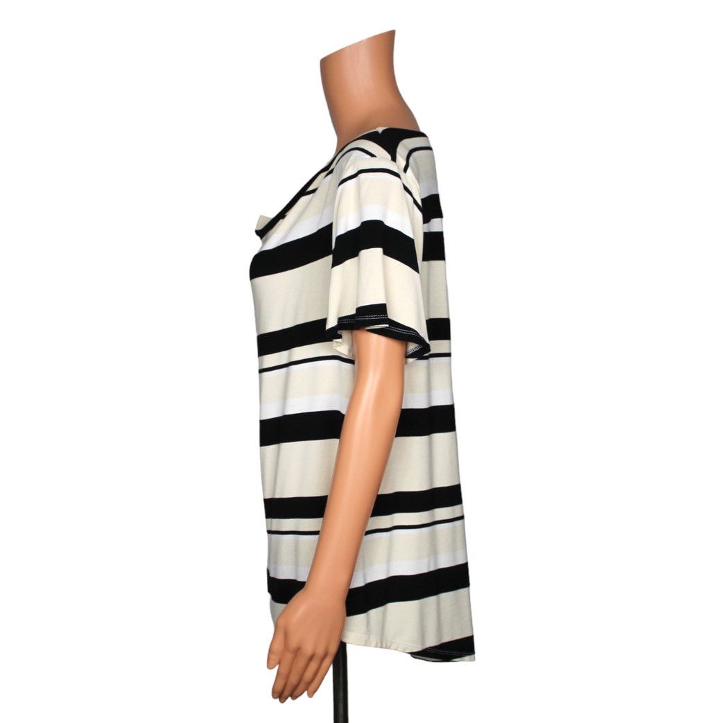 Other Cato Short Sleeve Top Women's Size XL Size XL / US 12-14 / IT 48-50 - 4 Thumbnail