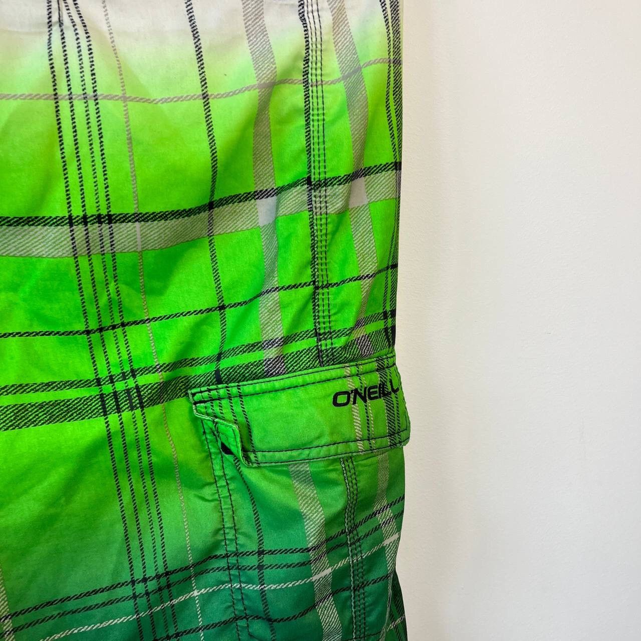 O'Neill VINTAGE ONEILL BIG LOGO SWIM BOARD SURF NYLON SHORTS Y2K Size US 33 - 8 Thumbnail
