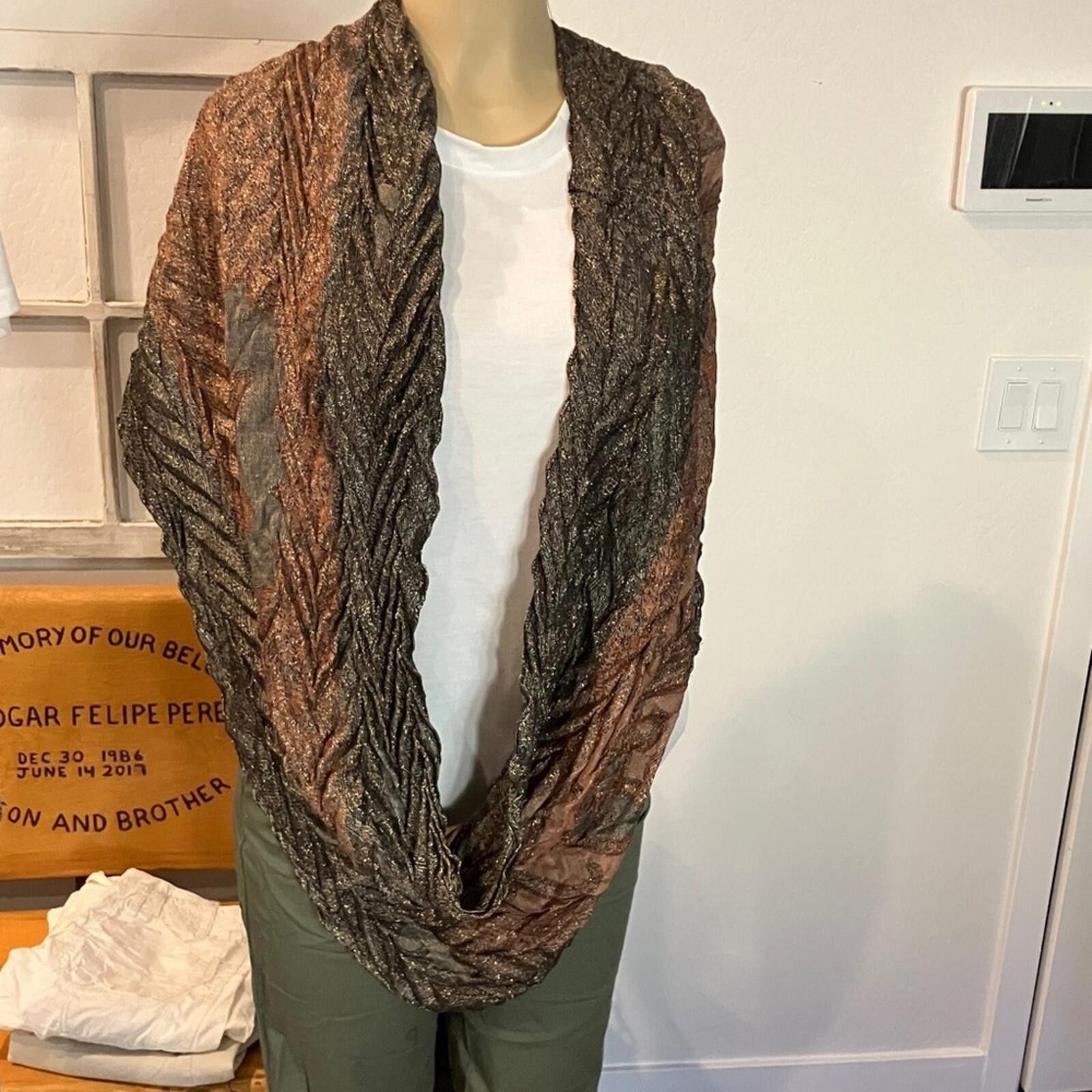 Other NIB Elegant Brown and Black Women's Scarf Size ONE SIZE - 3 Thumbnail
