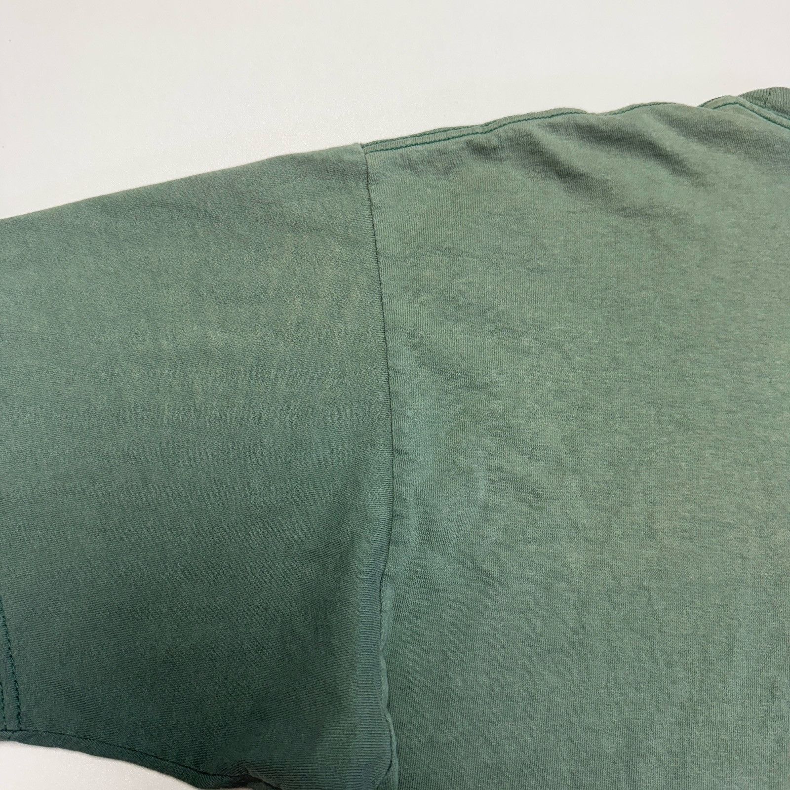 Vintage Vintage Outdoor Hunting & Fishing T Shirt Mens 2XL Green Pho Size US XXL / EU 58 / 5 - 10 Thumbnail