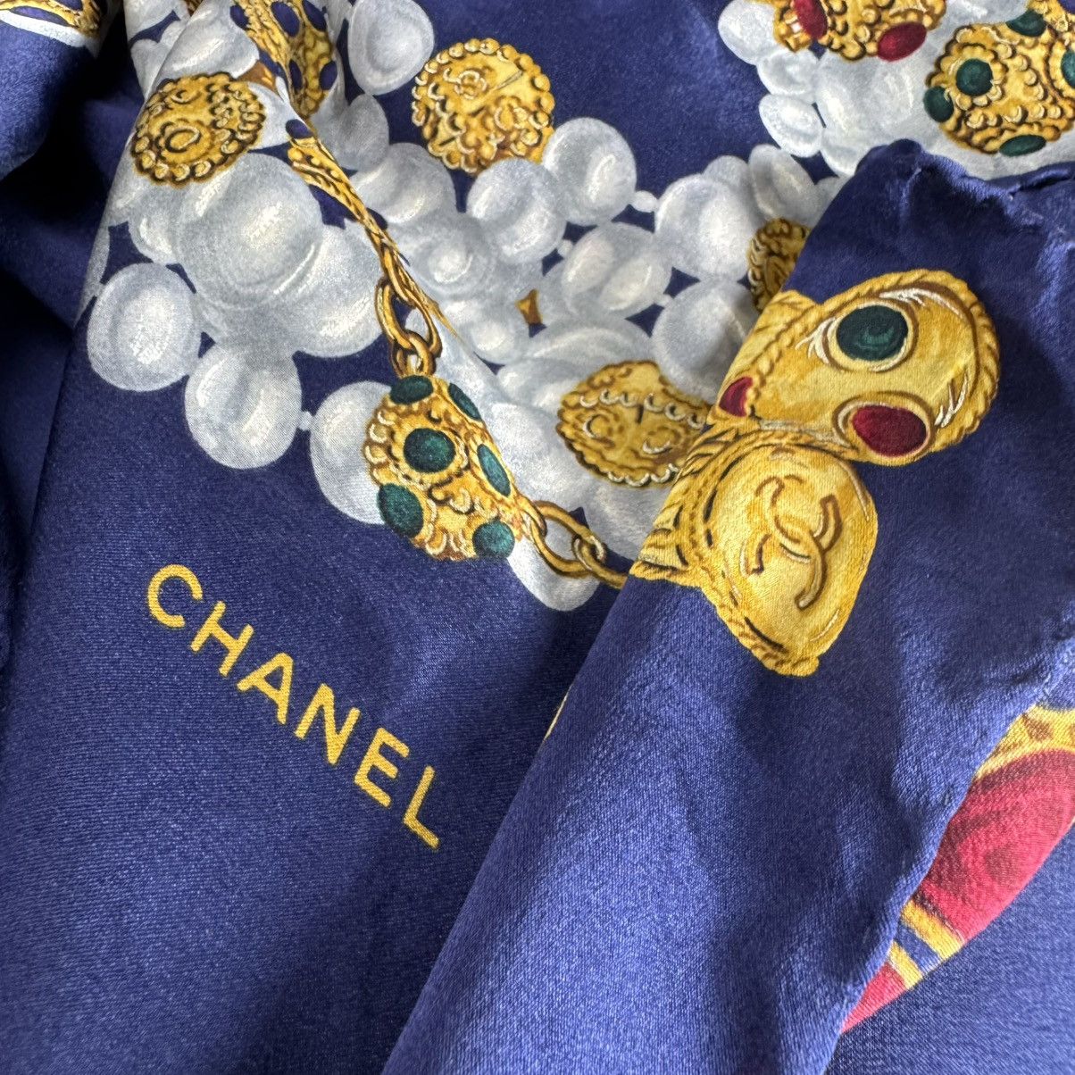 Chanel 🔥CHANEL JEWEL SCARF Size ONE SIZE - 10 Thumbnail