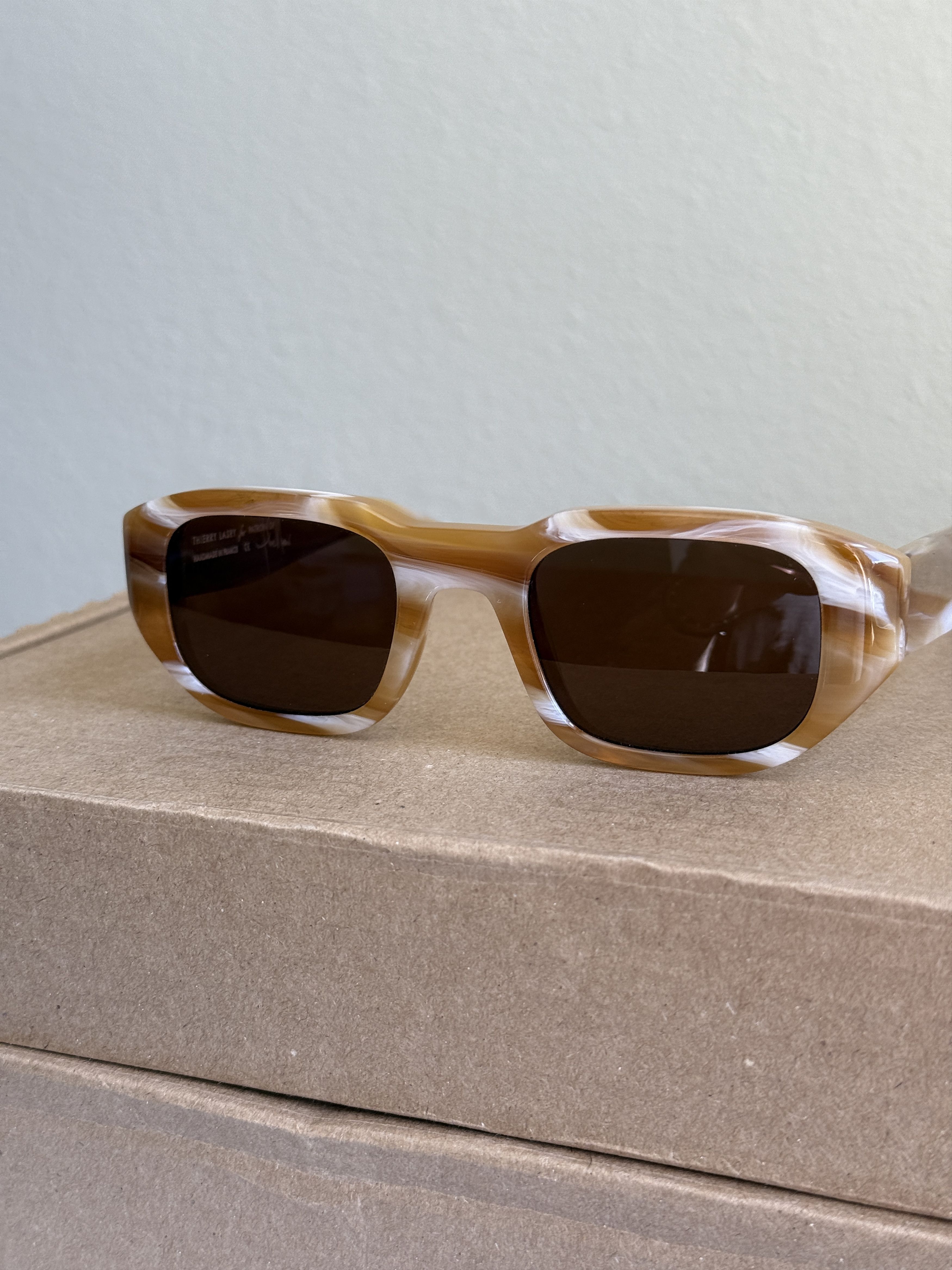 Thierry Lasry Thierry Lasry Victimy Sunglasses Hand Made in France Size ONE SIZE - 6 Thumbnail