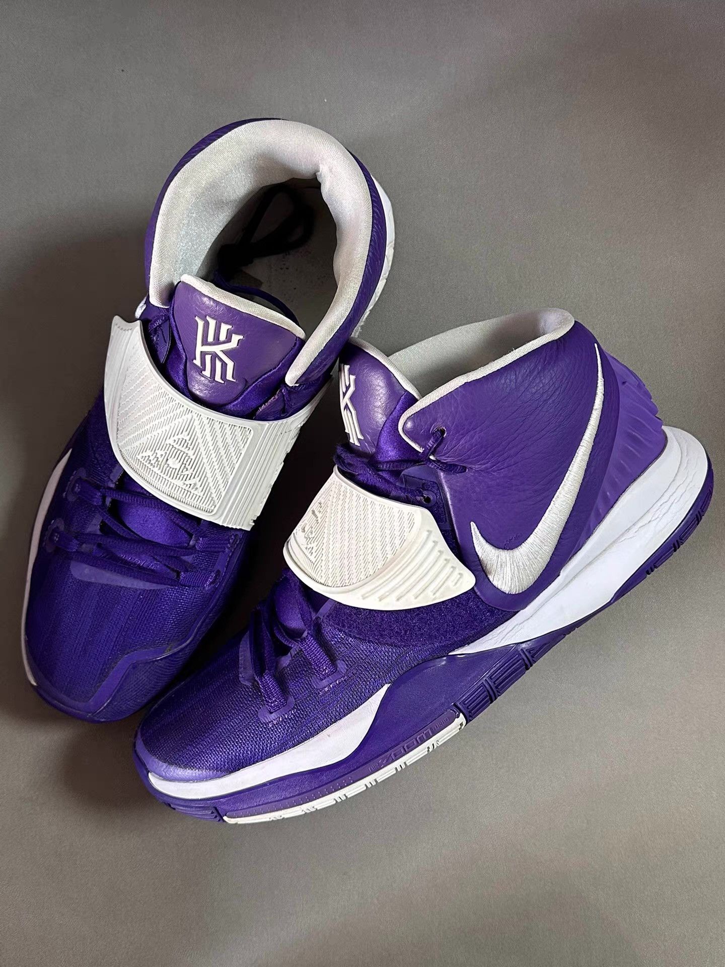 Nike Kyrie 6 White & Purple Ｑ20 Size US 15 / EU 48 - 1 Thumbnail