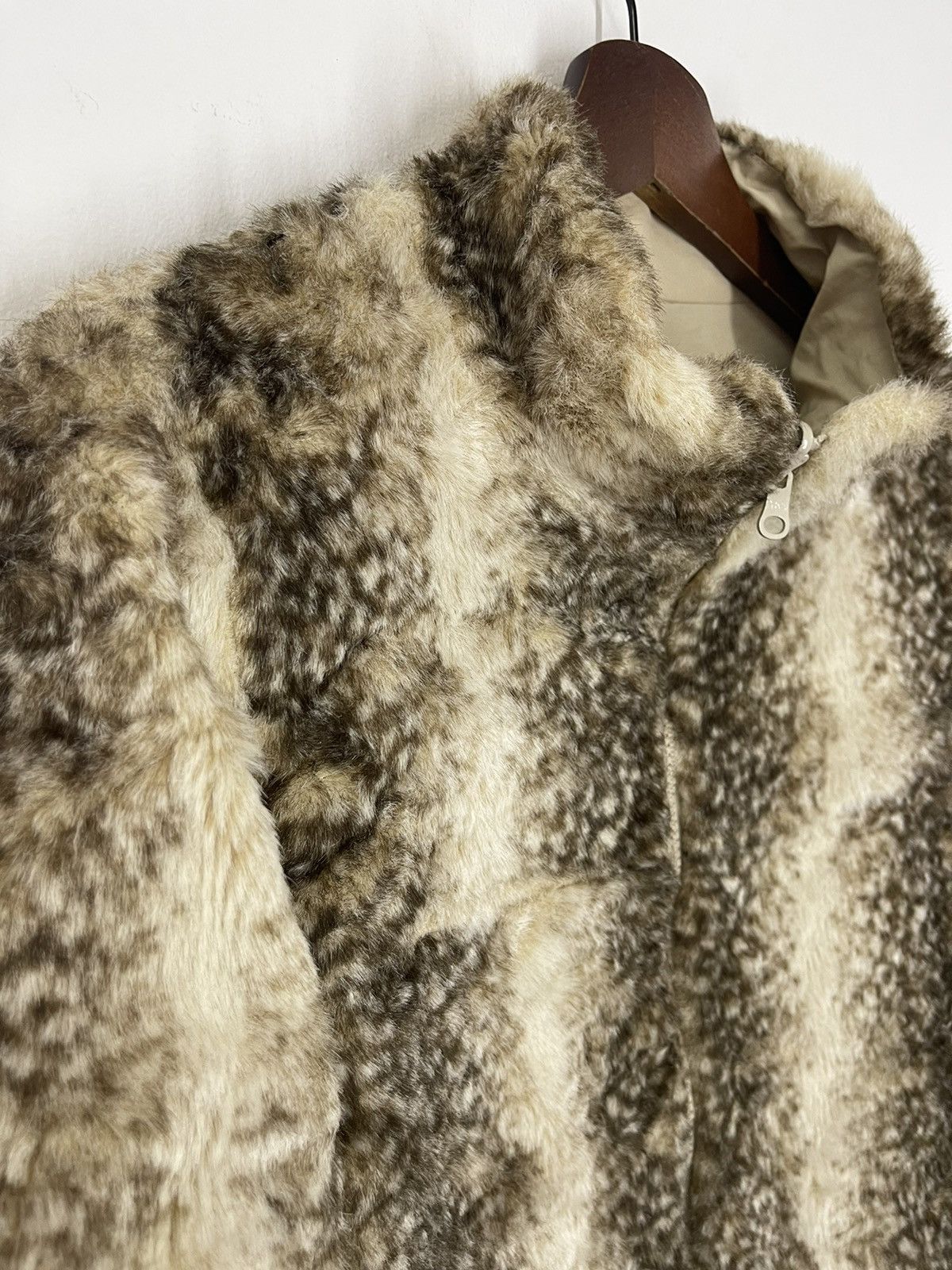 Japanese Brand VINTAGE CHINA RACOON FUR JACKET REVERSIBLE Size US M / EU 48-50 / 2 - 3 Thumbnail