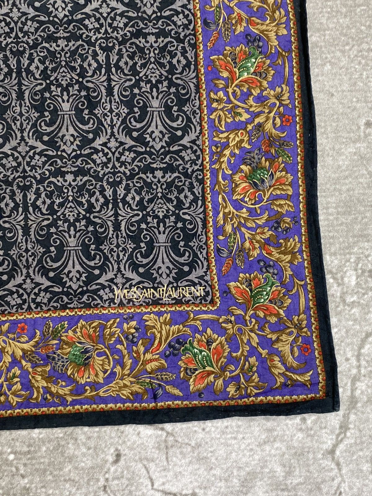 Yves Saint Laurent Yves Saint Laurent Handkerchief / Bandana / Neckerchief Size ONE SIZE - 7 Thumbnail