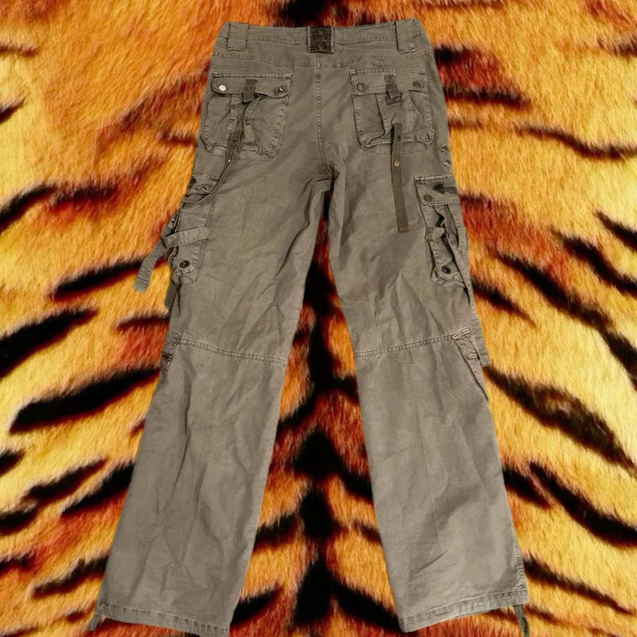 Vintage Cargo pants with a great fit, featuring a green and khaki Size US 34 / EU 50 - 2 Thumbnail