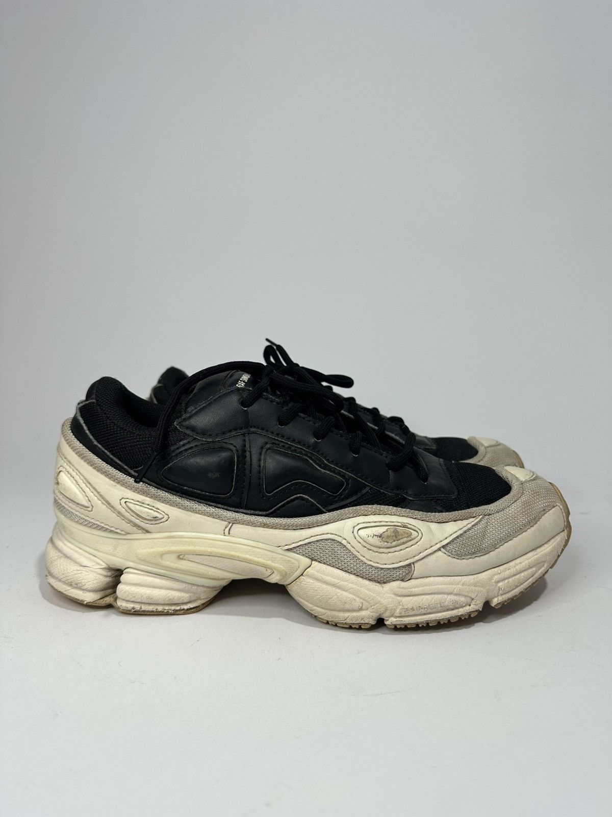 Adidas × Raf Simons Adidas X Raf Simons Ozweego 2 Cream White Low Top Sneakers. Size US 7 / EU 40 - 1 Thumbnail