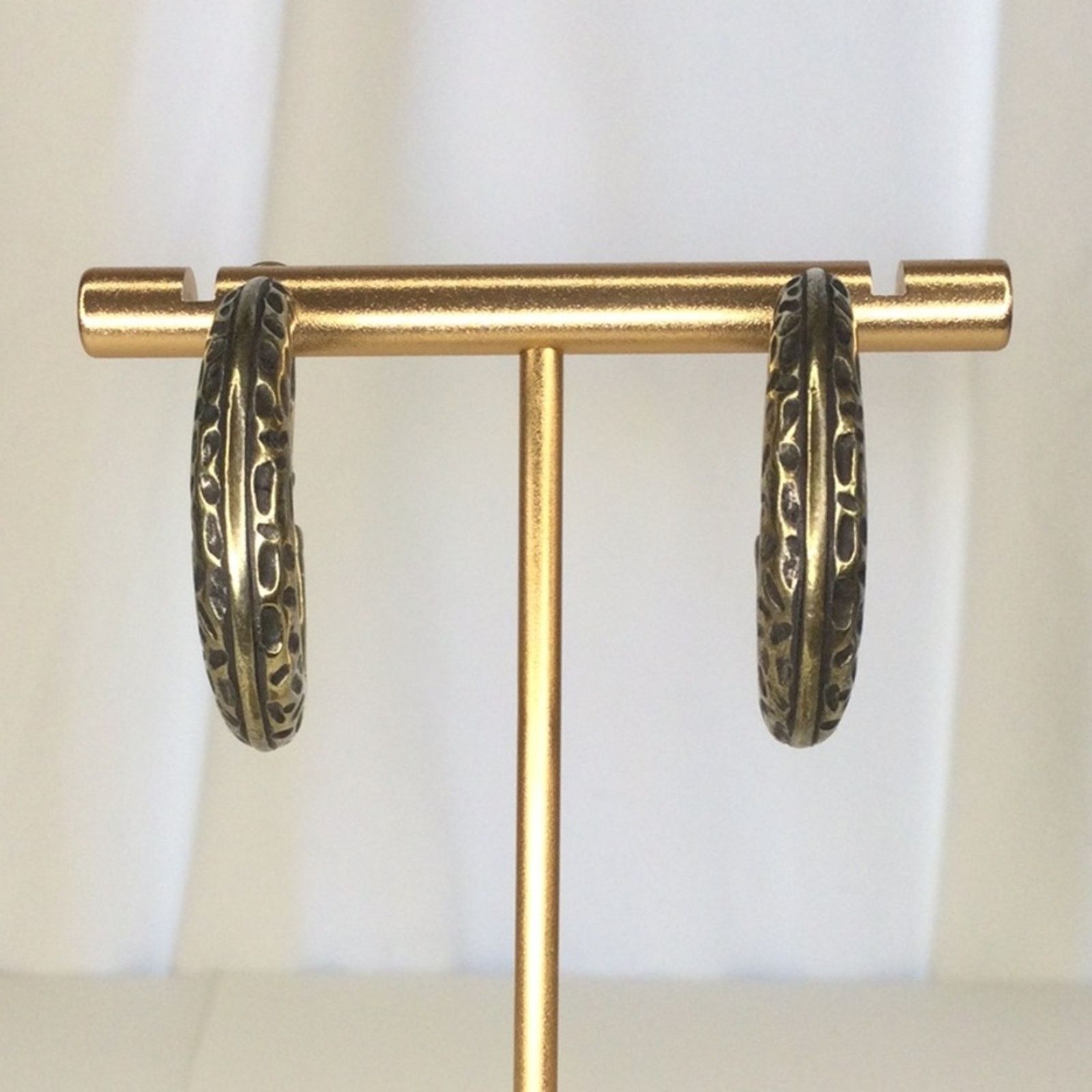 Other Gold & Black Vintage Earrings Hammered Latch Back Hoop Size ONE SIZE - 2 Thumbnail