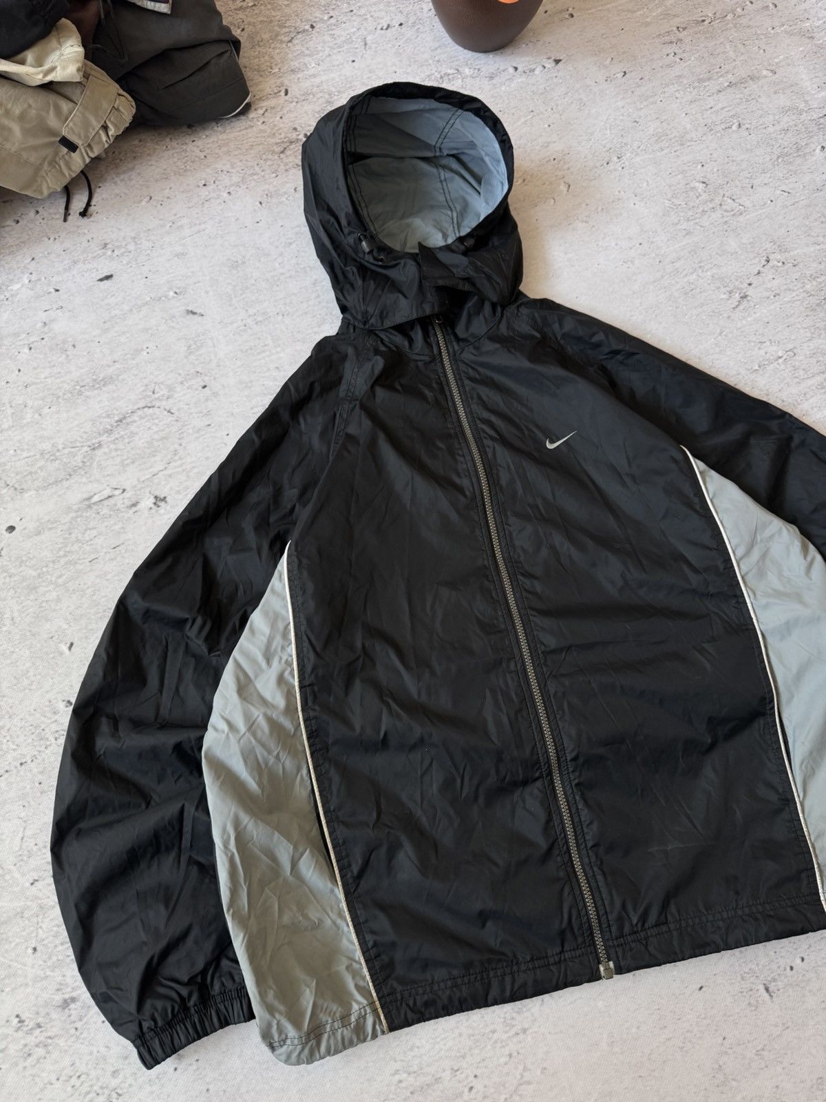 Nike × Vintage NIKE VINTAGE BASIC LOGO OVERSIZE BAGGY LIGHT JACKET Size US XL / EU 56 / 4 - 2 Thumbnail