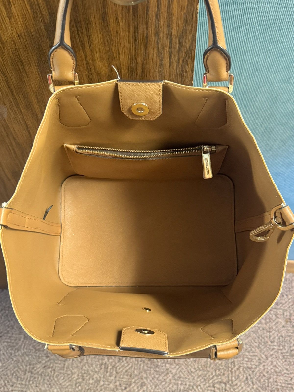 Michael Kors MK - Greenwich Large MK logo grab bag Size ONE SIZE - 3 Thumbnail