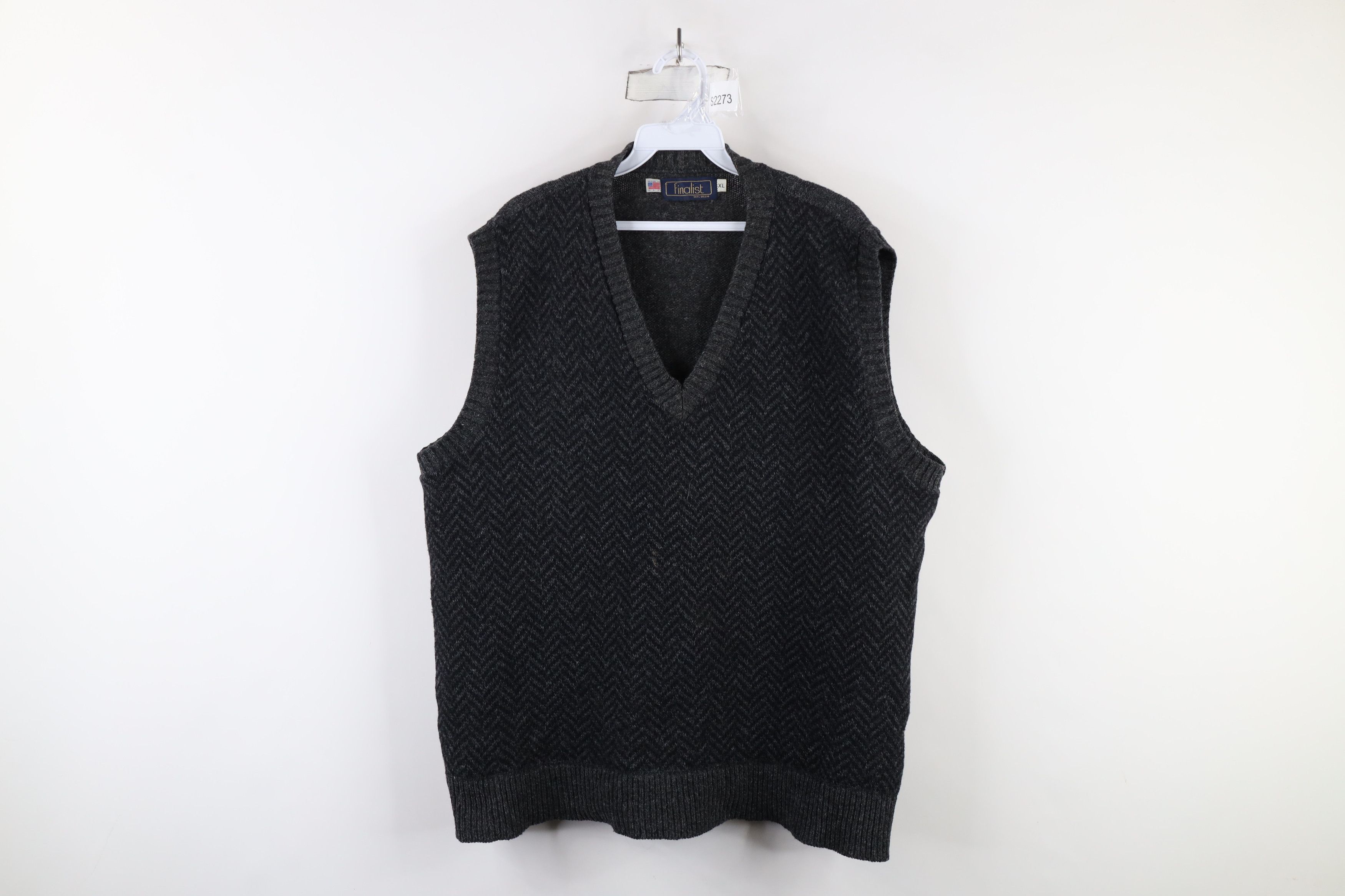 Vintage Vintage 90s Shetland Wool Herringbone Knit Sweater Vest USA Size US XL / EU 56 / 4 - 1 Thumbnail