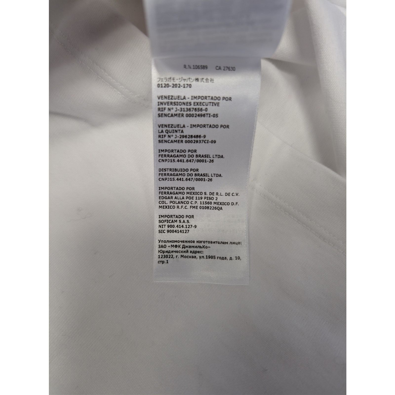 Salvatore Ferragamo o1rshd1 Ferragamo Logo T-Shirt in White Size US L / EU 52-54 / 3 - 18 Thumbnail