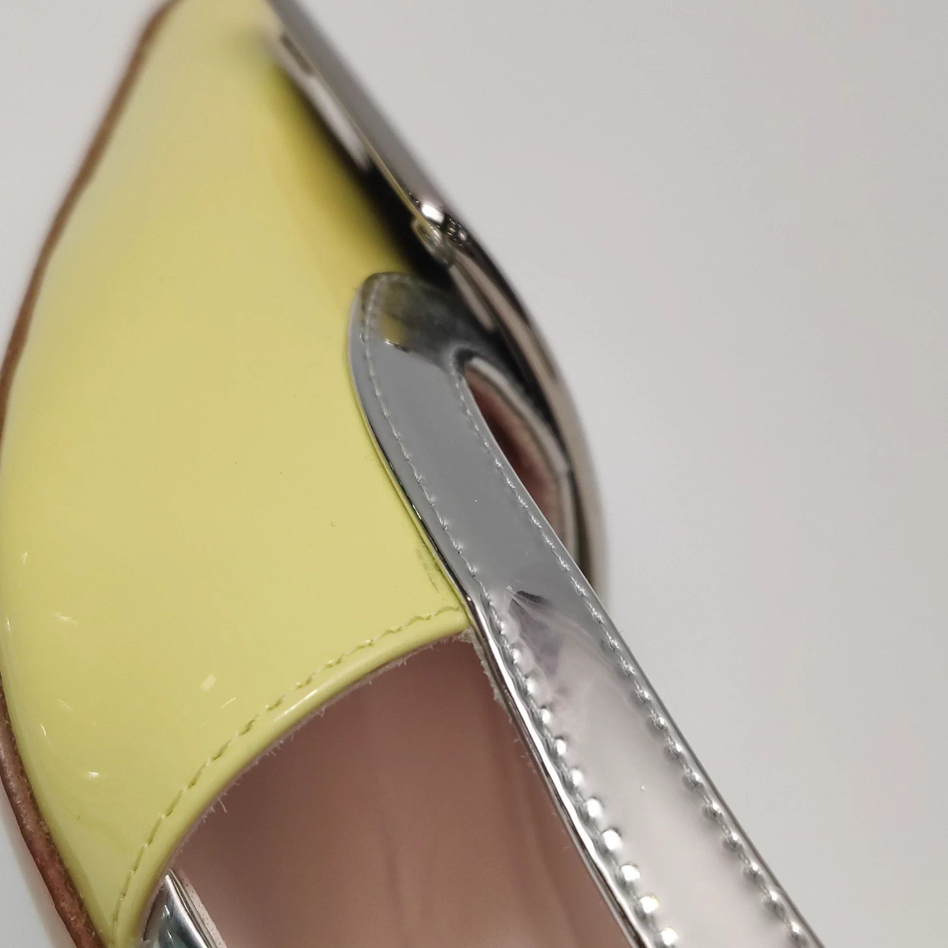 Roger Vivier Roger Vivier Heels 36 Size US 5.5 / IT 35.5 - 9 Thumbnail