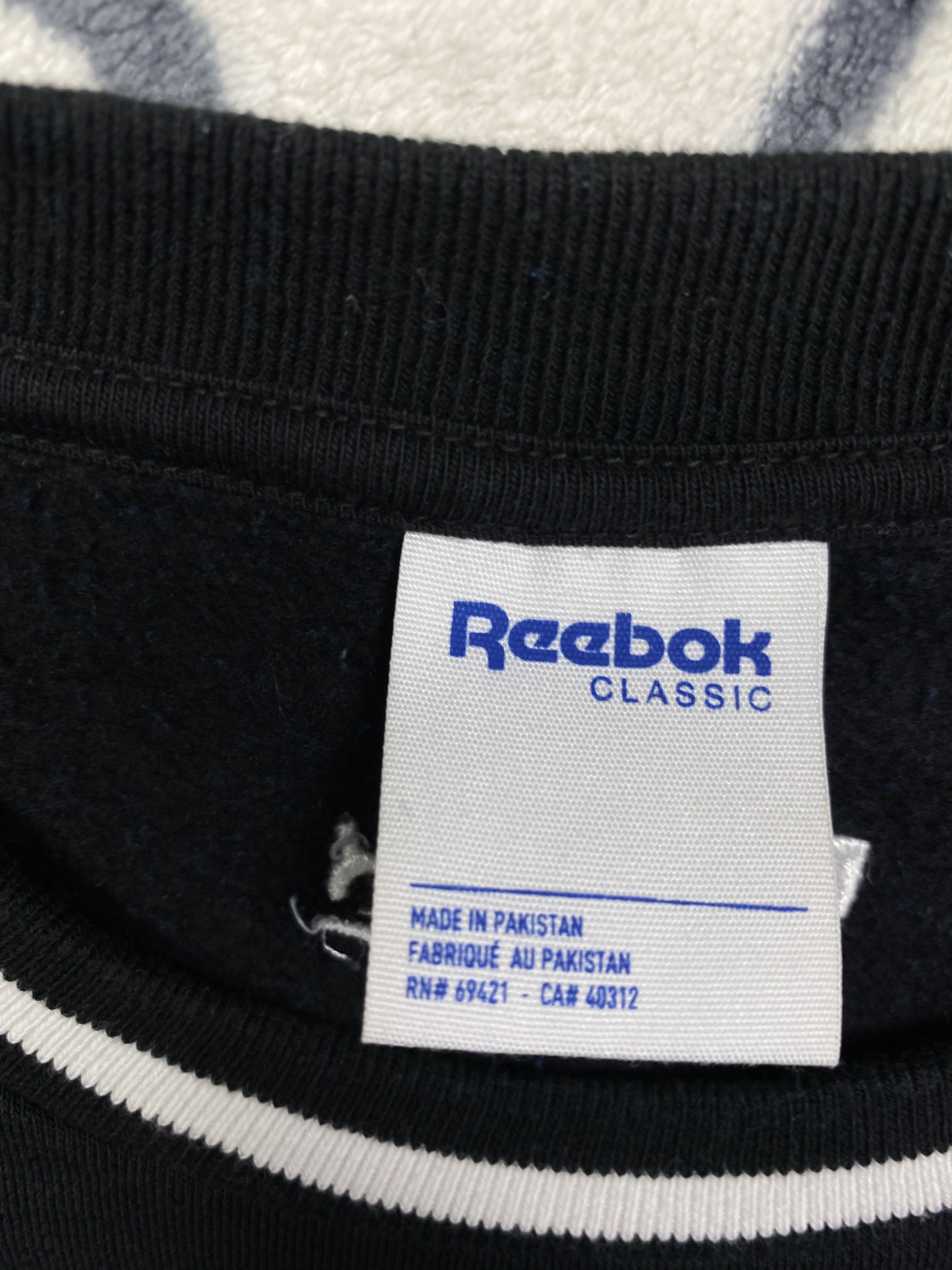 Reebok Reebok Vintage Big Logo Mens Sweatshirt Size US XL / EU 56 / 4 - 4 Thumbnail