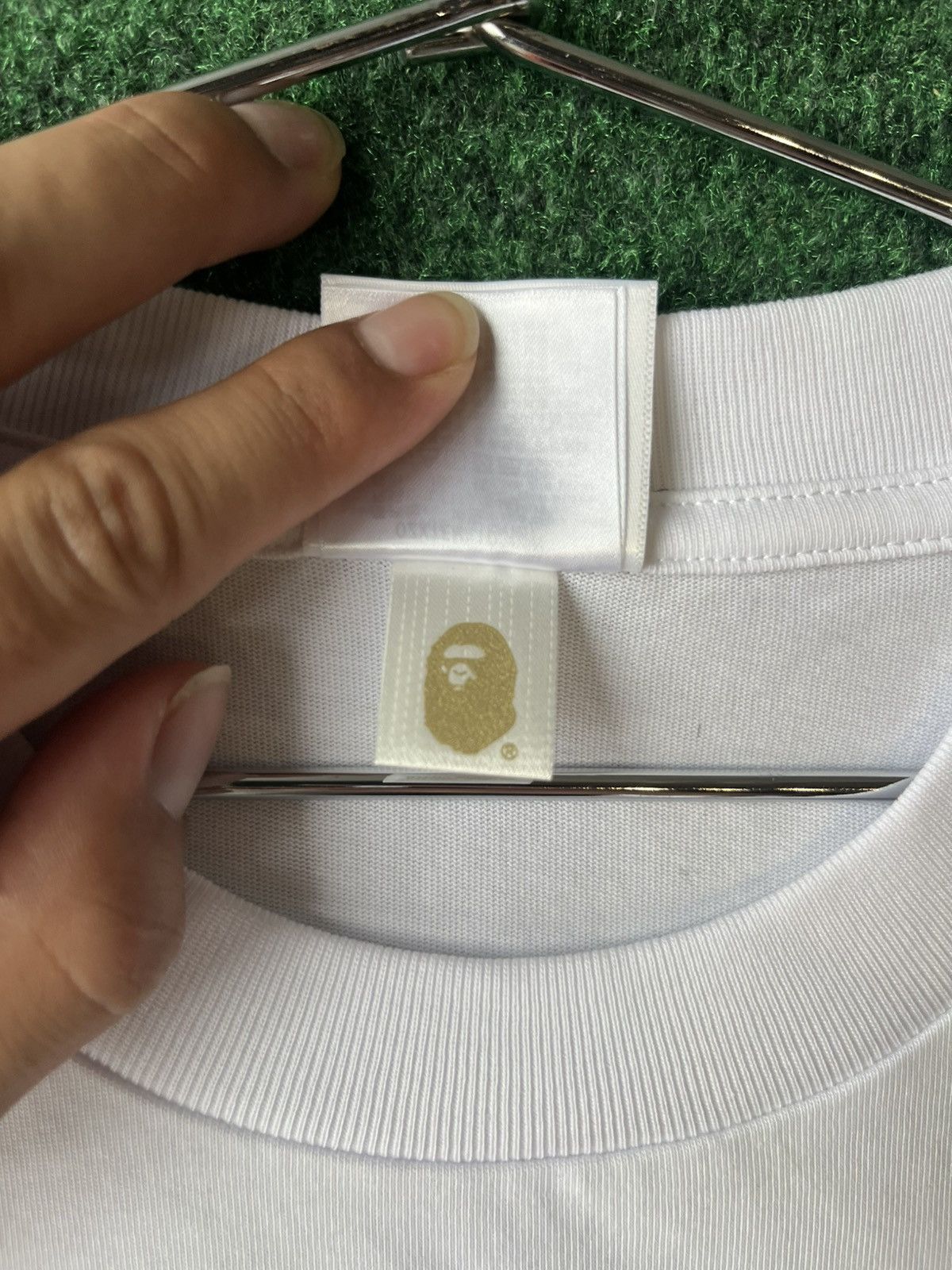 Bape BRAND NEW BAPE SHARK UNITED ARAB EMIRATES TEE “WHITE” SIZE L Size US L / EU 52-54 / 3 - 12 Thumbnail
