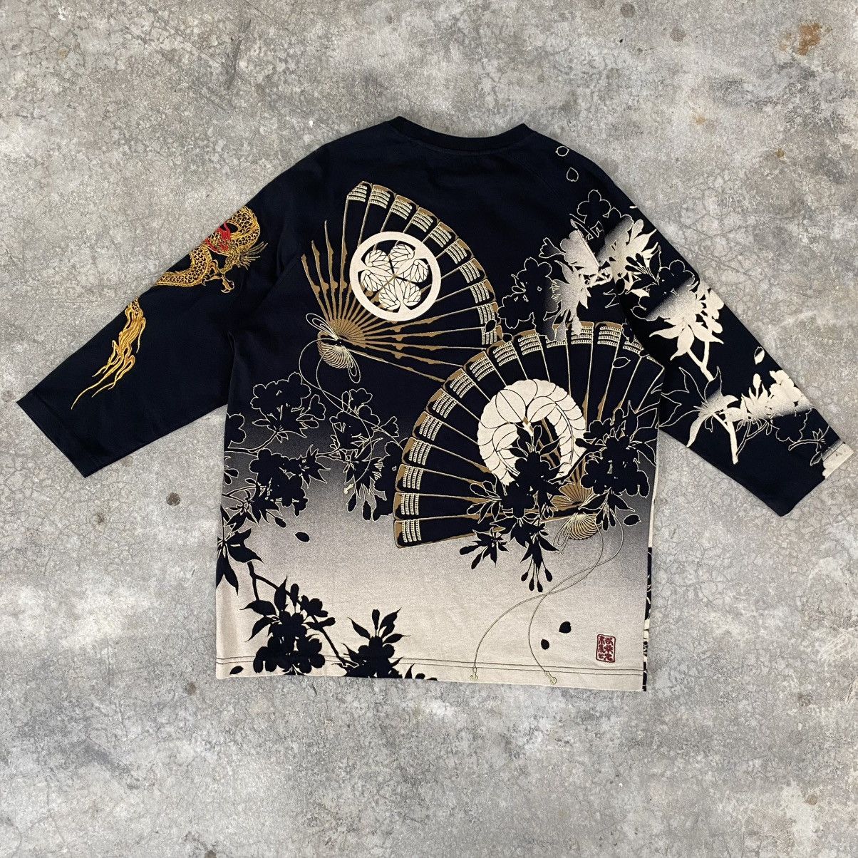 Karakuri Tamashii Karakuri Tamashii Wagara Dragon Sakura Fans Embroidered Tee Size US XL / EU 56 / 4 - 9 Thumbnail