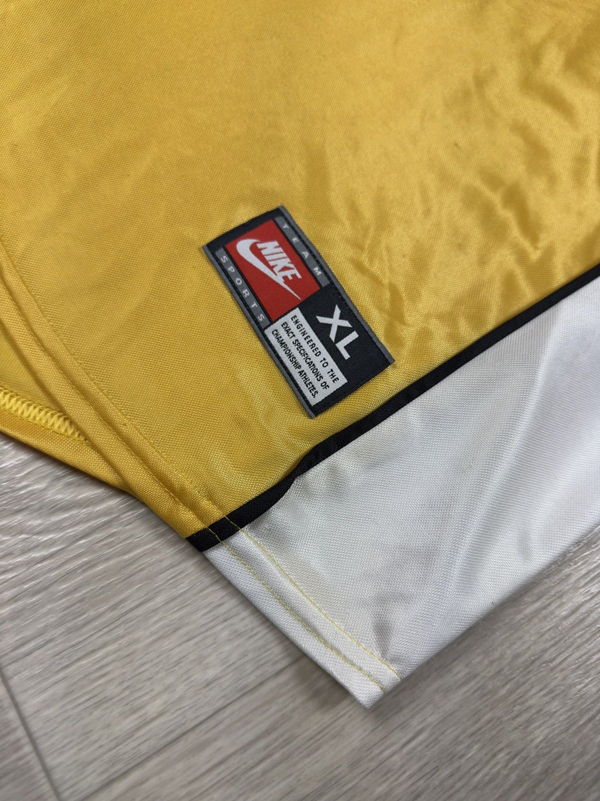 Nike Borussia Dortmund 1998/2000 Home Vintage Jersey Nike Shirt Size US XL / EU 56 / 4 - 4 Thumbnail