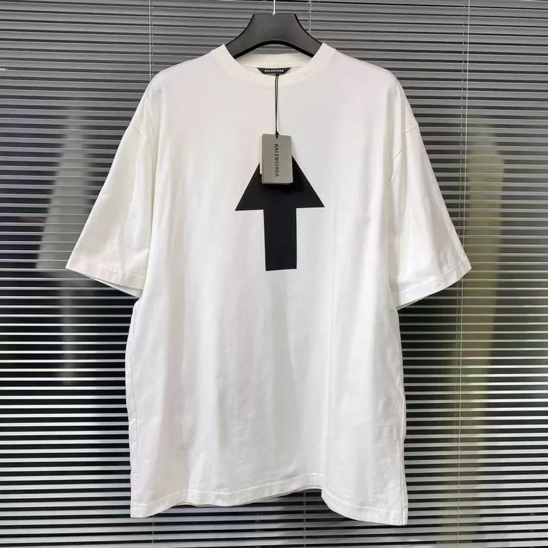 Balenciaga Balenciaga Short Sleeve Arrow WiFi Size US XS / EU 42 / 0 - 1 Thumbnail