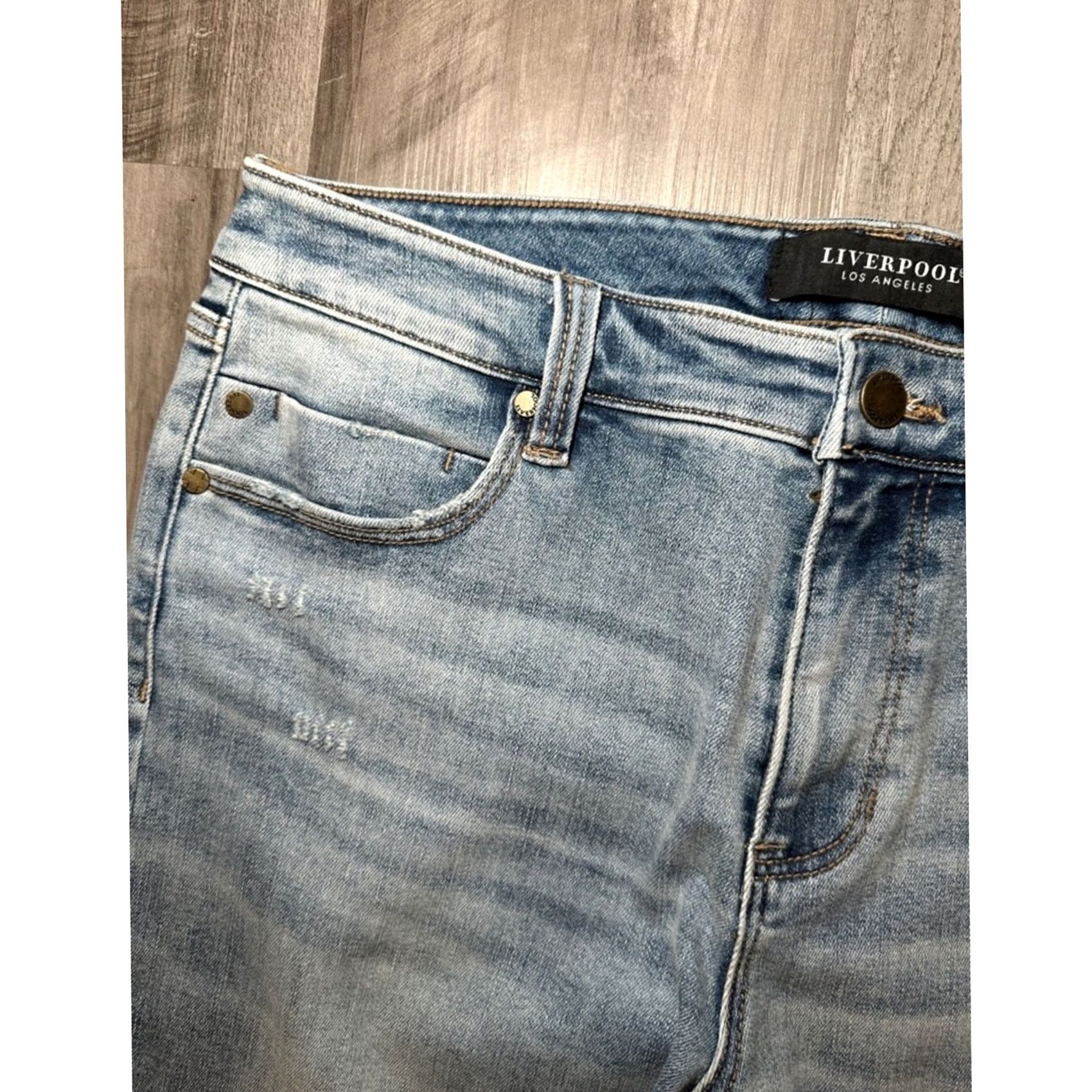 Vintage VINTAGE Liverpool Jeans Molly Cropped Distressed Daroga Blue 12 Women's 12 Cropped Jeans Blue Distressed Crop Straight 27" Inseam Mens Womens Girls Size 34" / US 12 / IT 48 - 6 Thumbnail