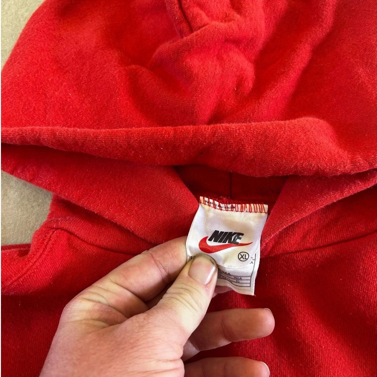 Nike 90s Vintage Nike Embroidered Red Hoodie Size XL Size XL / US 12-14 / IT 48-50 - 4 Thumbnail