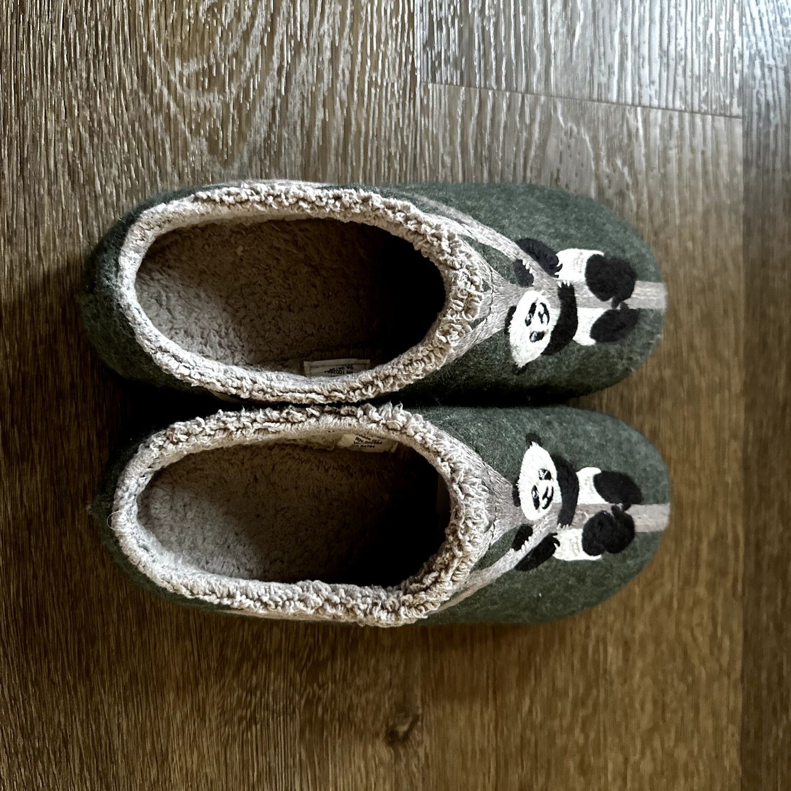L.L. Bean L.L. Bean Green Panda Size US 6 / IT 36 - 2 Thumbnail