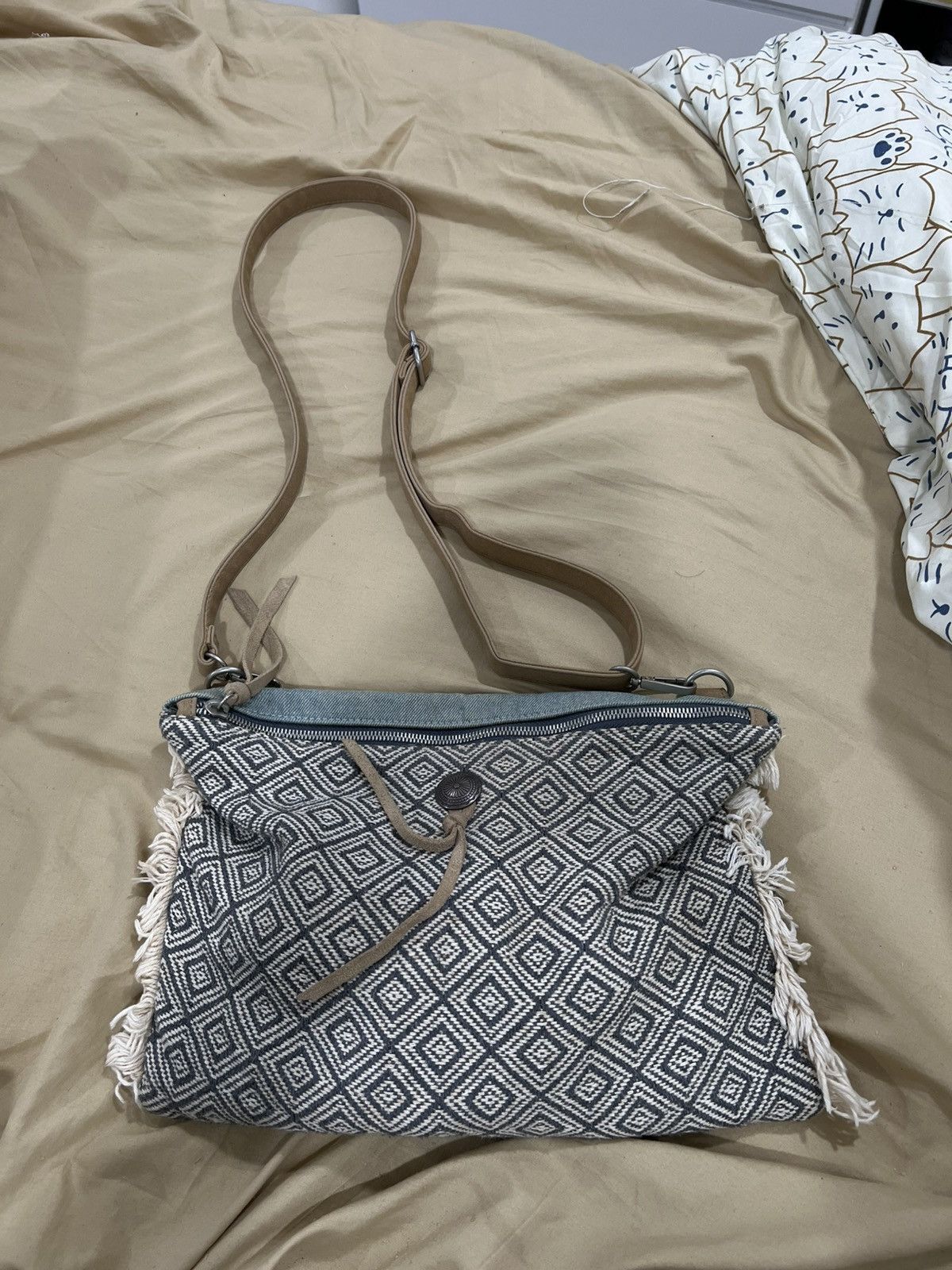 Japanese Brand JAPANESE BRAND SLING BAG HOBO HIPPIES Size ONE SIZE - 1 Preview