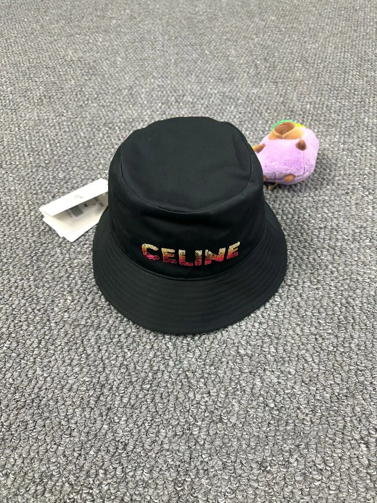 Celine CELINE size M Black Glitter Letter Embroidered Logo Fisher Size ONE SIZE - 1 Thumbnail
