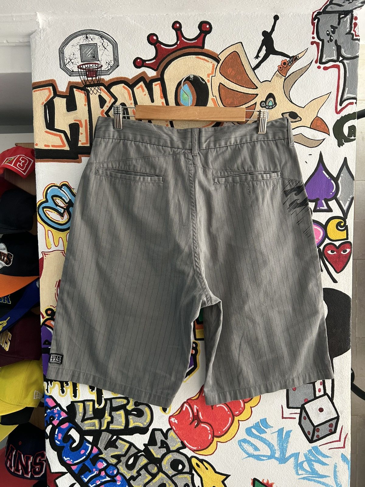 Billabong Billabong Striped Shorts Size US 32 / EU 48 - 2 Thumbnail
