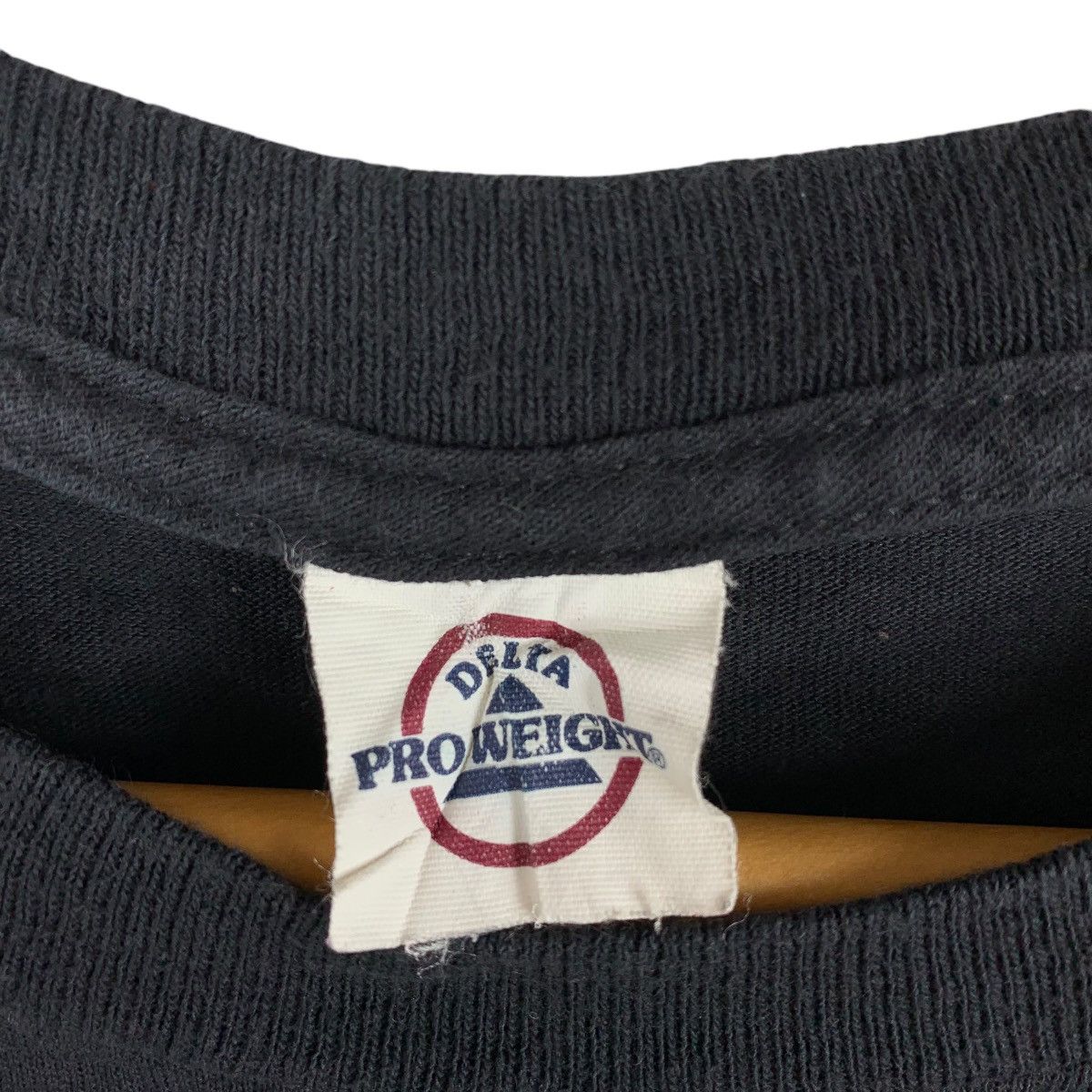Vintage Vintage JUST HANGING with me mates big logo tee Size US M / EU 48-50 / 2 - 4 Thumbnail