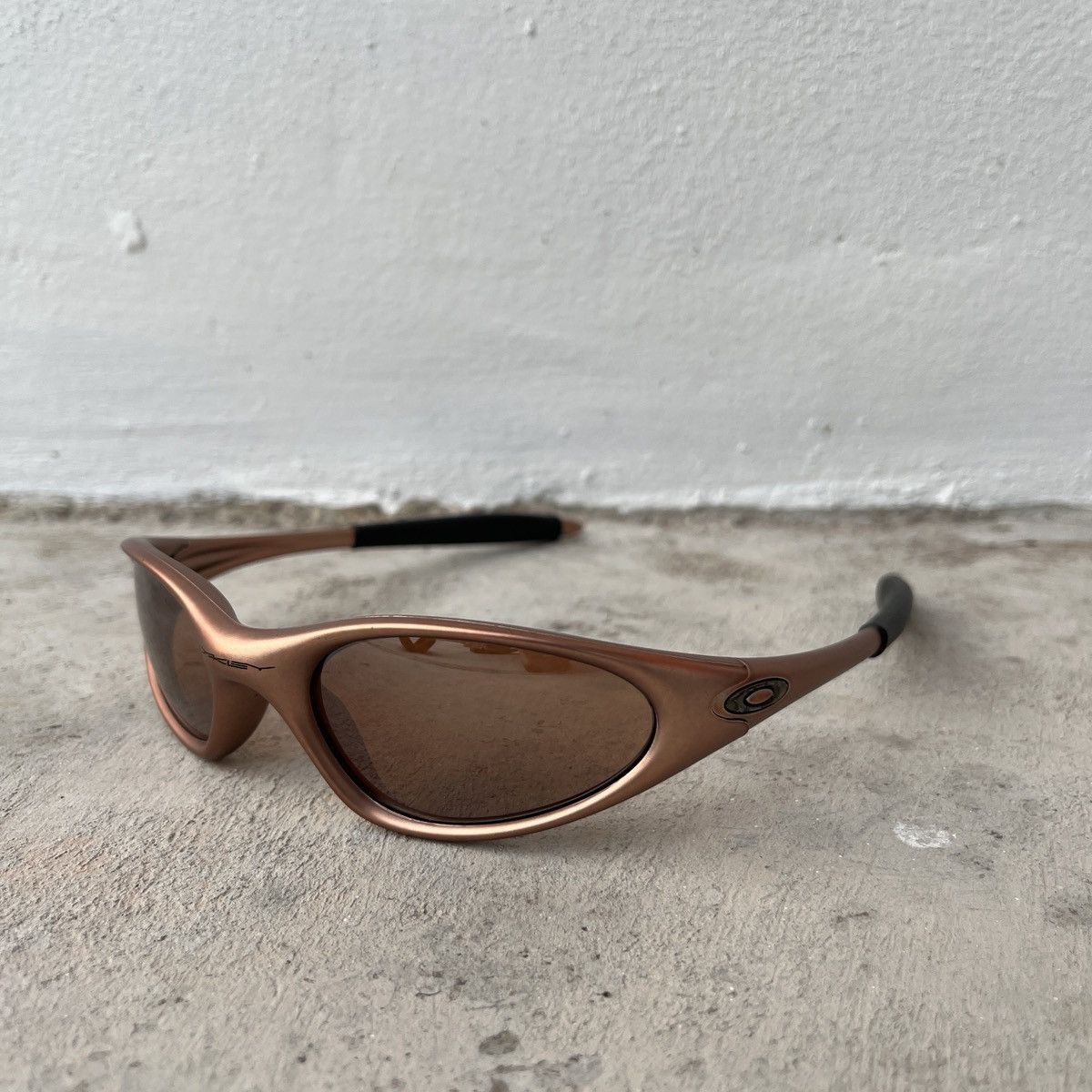 image of Avant Garde x Oakley Minute 1.0 Fmj Copper / Vr28 Black Iridium in Copper Brown, Men's